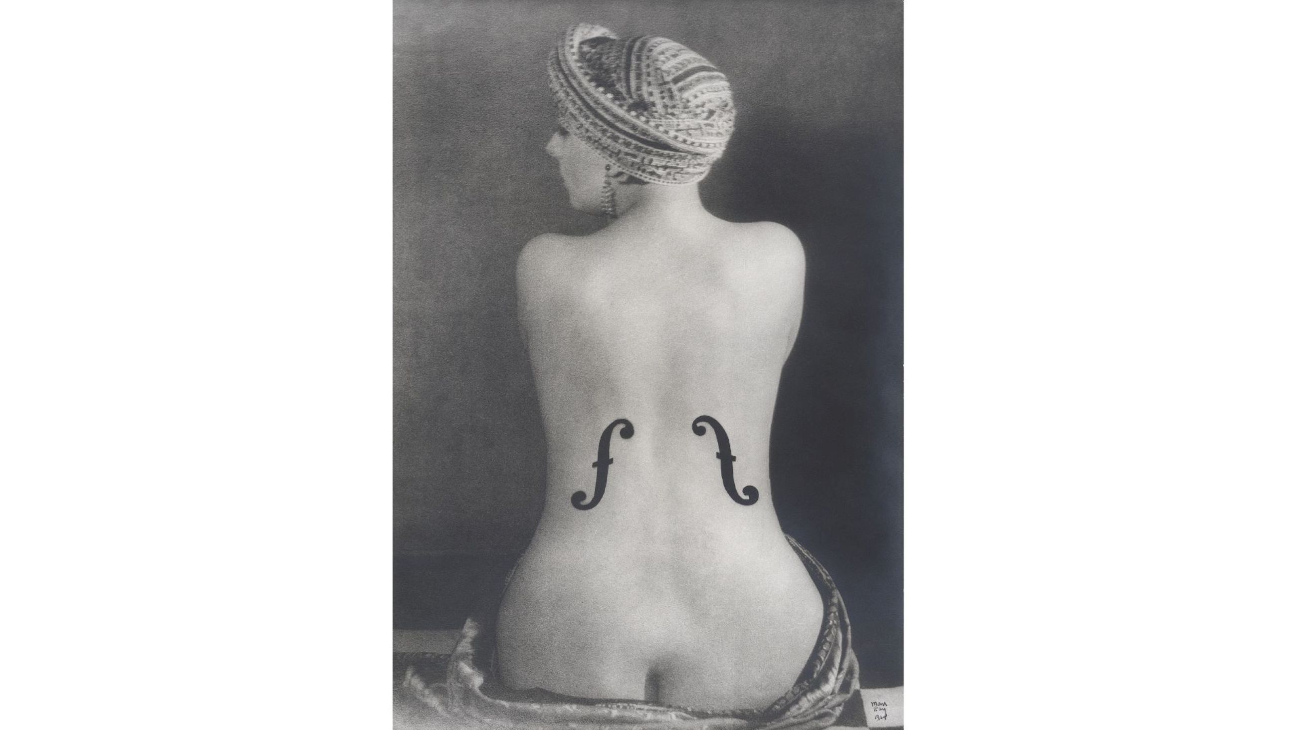 Le Violon d’Ingres, 1924, stampa ai sali d’argento, 39x30 cm. Collezione privata © Man Ray 2015 Trust, by SIAE 2025 Image: Telimage, Paris - Courtesy Press Office