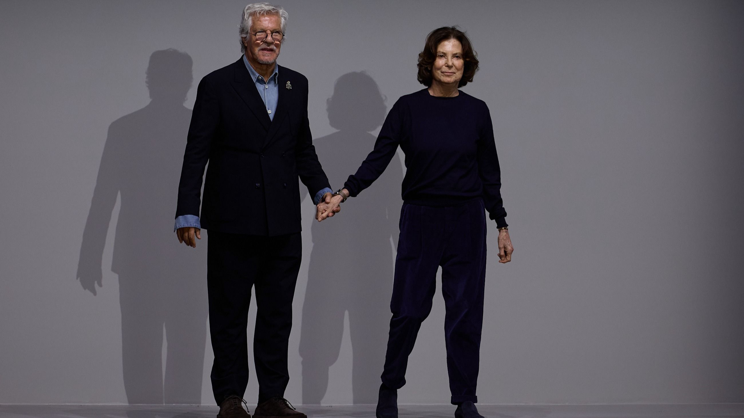 Leo Dell'Orco e Silvana Armani sulla passerella di Emporio Armani durante la Settimana della Moda Donna di Milano - Autunno/Inverno 2026/2027 - Credits: Getty Images
