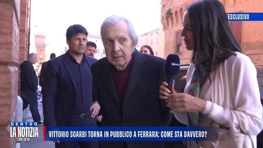 Vittorio Sgarbi torna in pubblico a Ferrara: come sta?