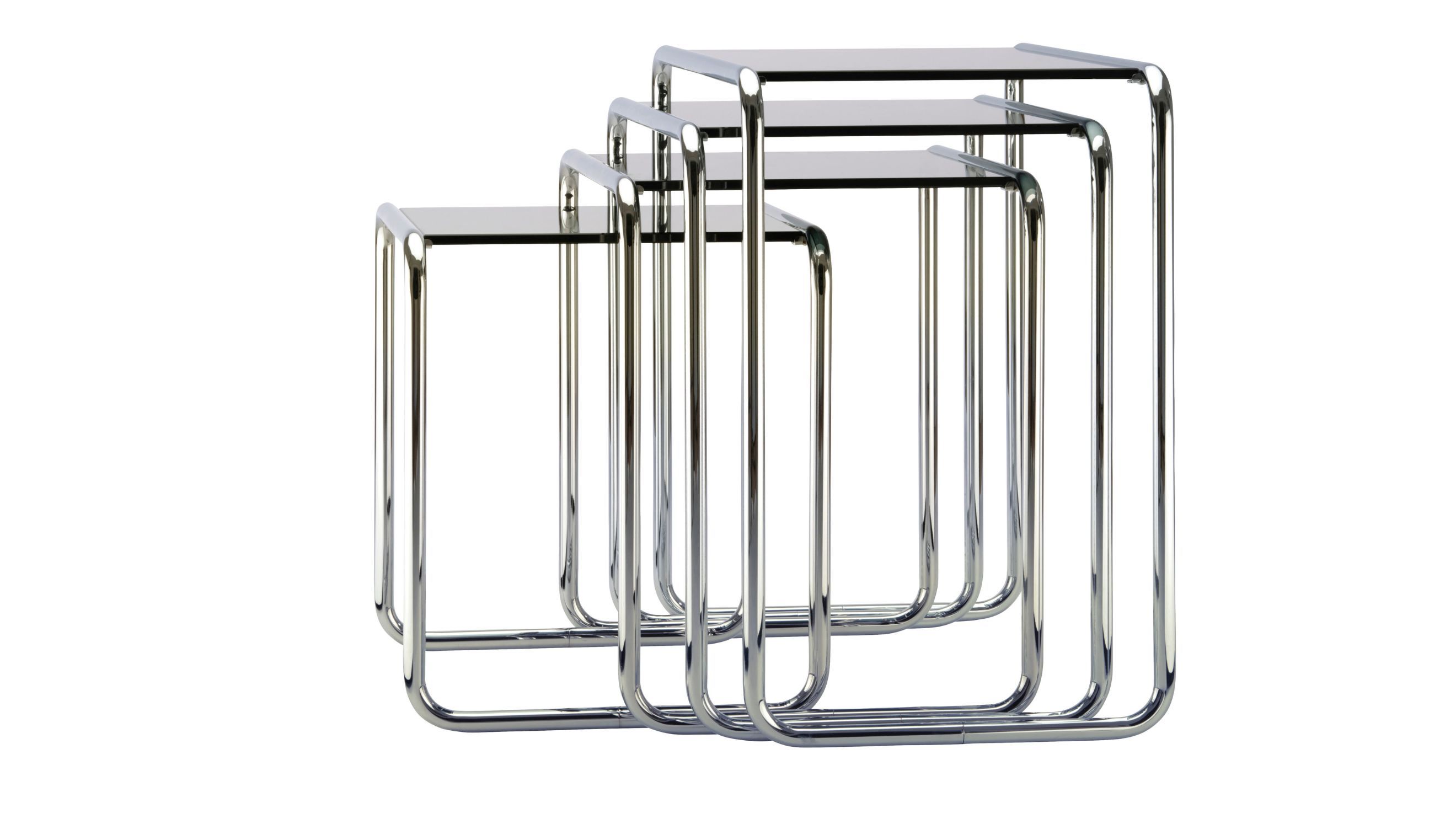 Set di tavolini B9 – Marcel Breuer Thonet
Credits: Courtesy Thonet