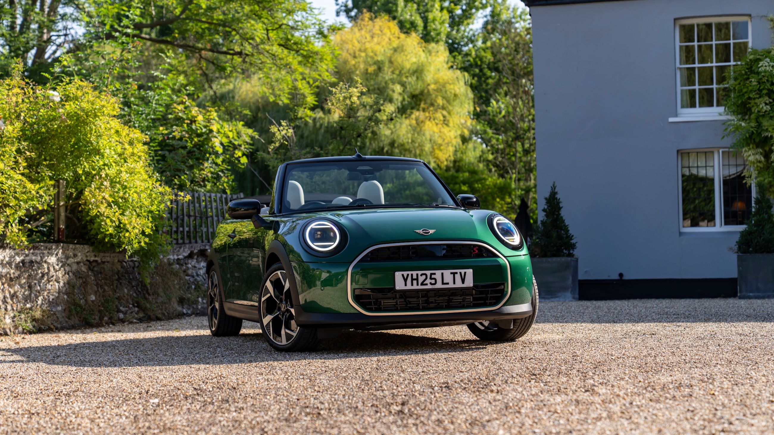 MINI Cooper Cabrio S - Credits: Courtesy Press Office