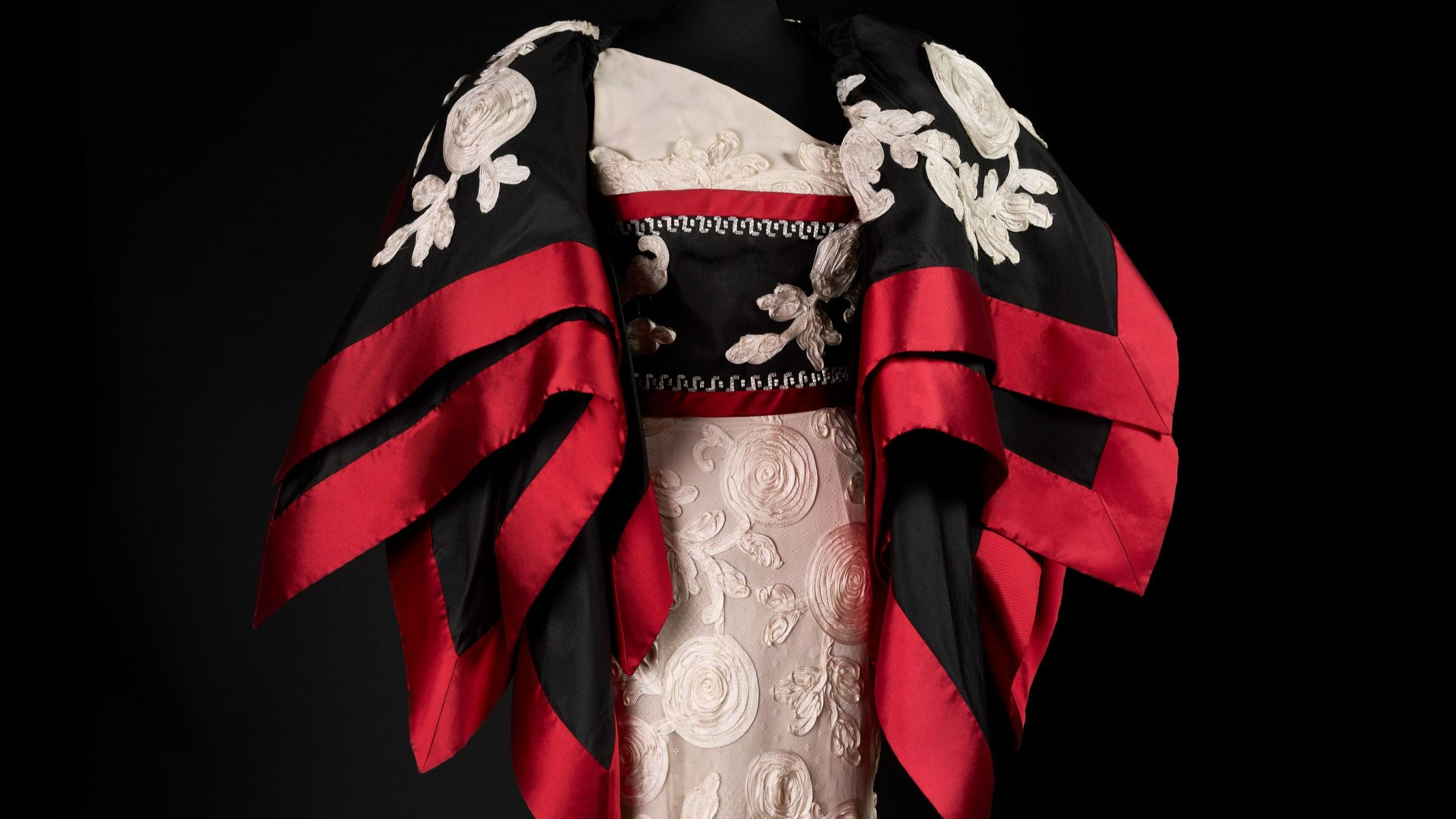 Collezione “Polinesia”, Haute Couture Primavera/Estate 1999, Donazione Fausto Sarli - Credits: Courtesy Press Office