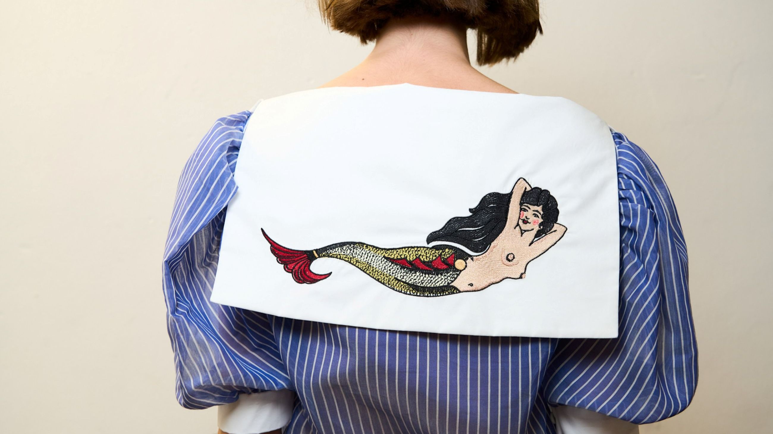 Dalla collezione di Vivetta per la Primavera/Estate 2026, una camicia che rende omaggio alla figura mitologica della sirena - Credits: Launchmetrics.com/Spotlight
