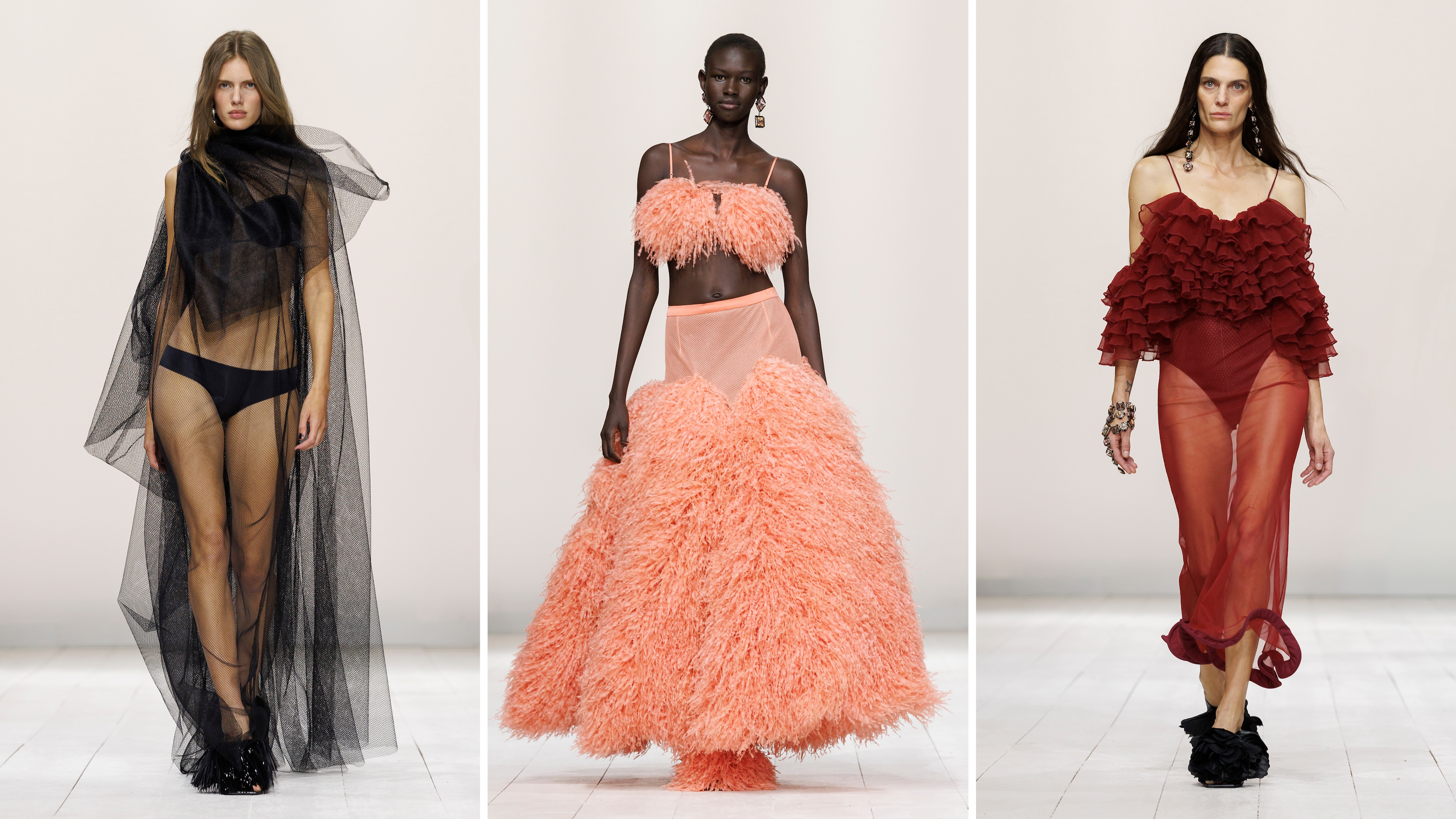 Tessuti impalpabili e ruches sfilano tra le proposte SS26 di Givenchy; Paris Fashion Week, 3 ottobre 2025
Credits: Press Office
