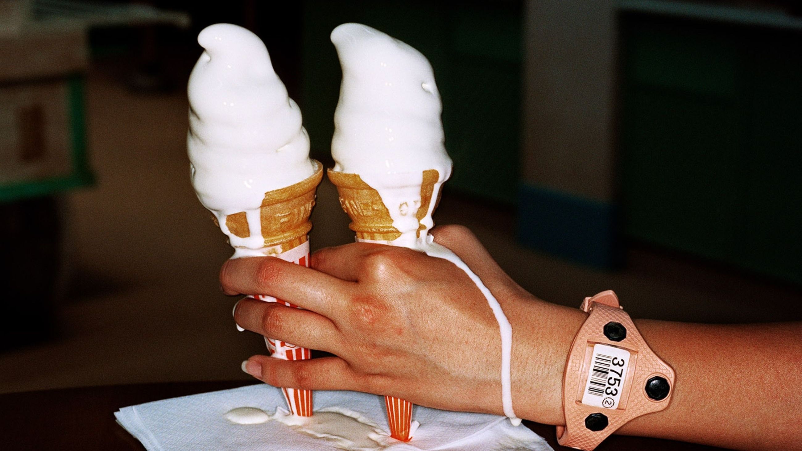 Credits: Immagini tratte dal profilo Instagram di Martin Parr