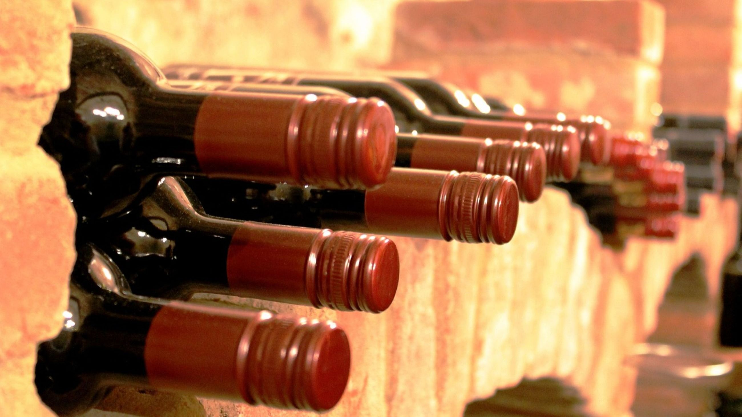 Cantine Vino 