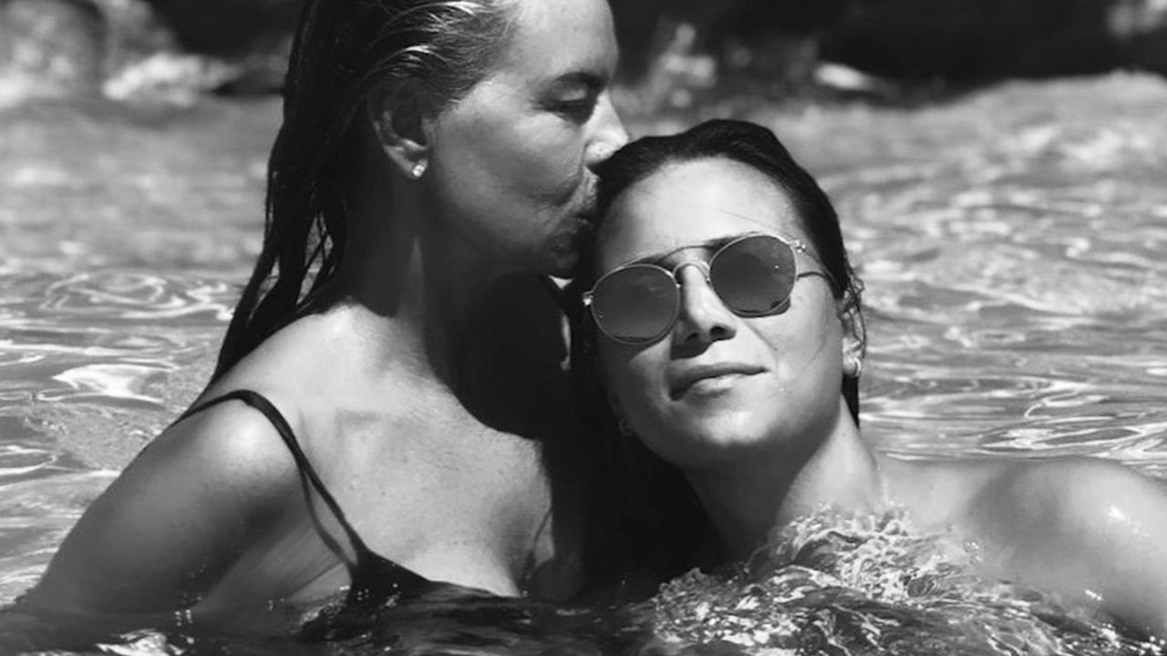 Instagram @paolaperego17