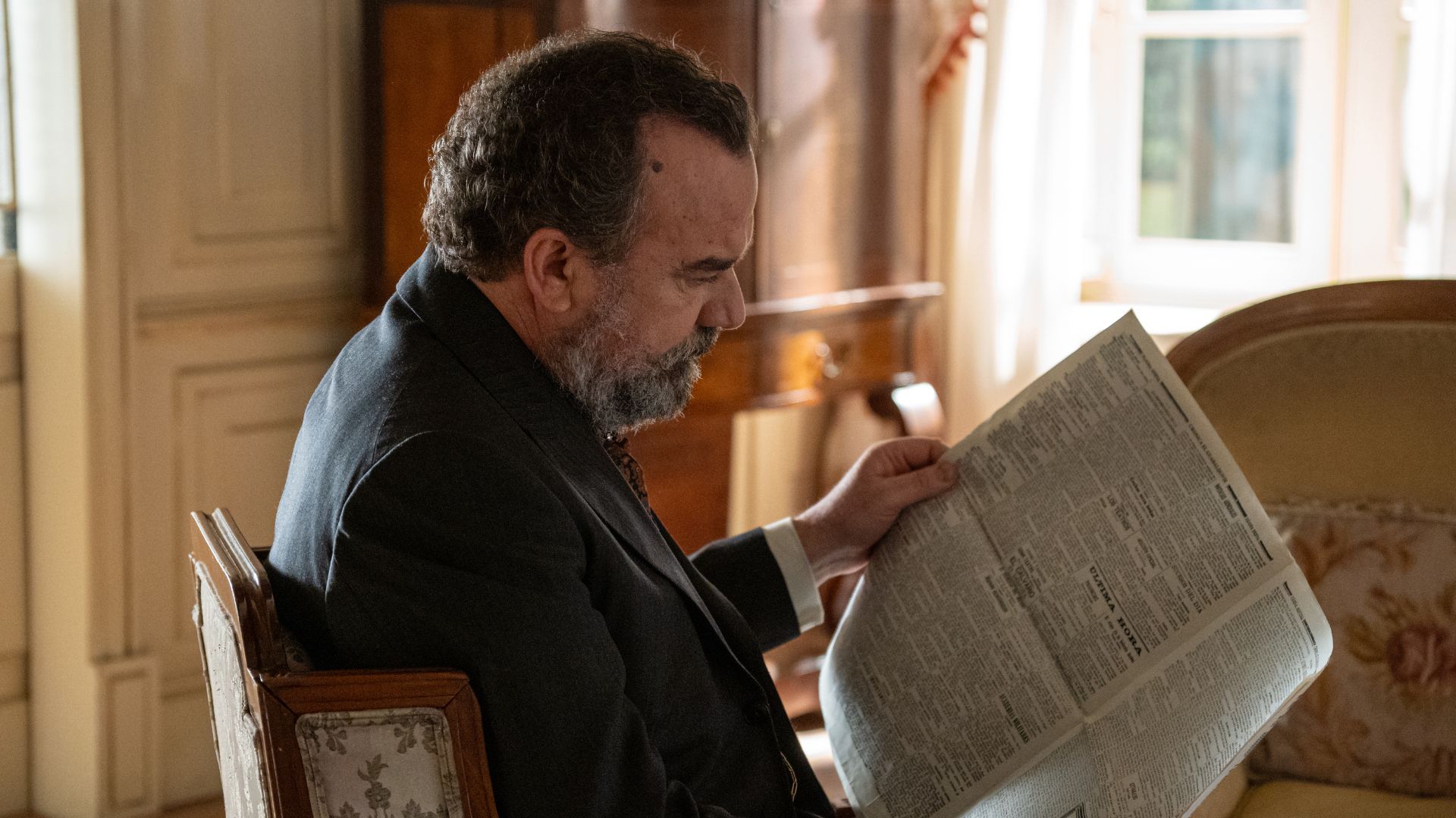 Manuel Regueiro (Alonso Lujan) in una scena de La Promessa.