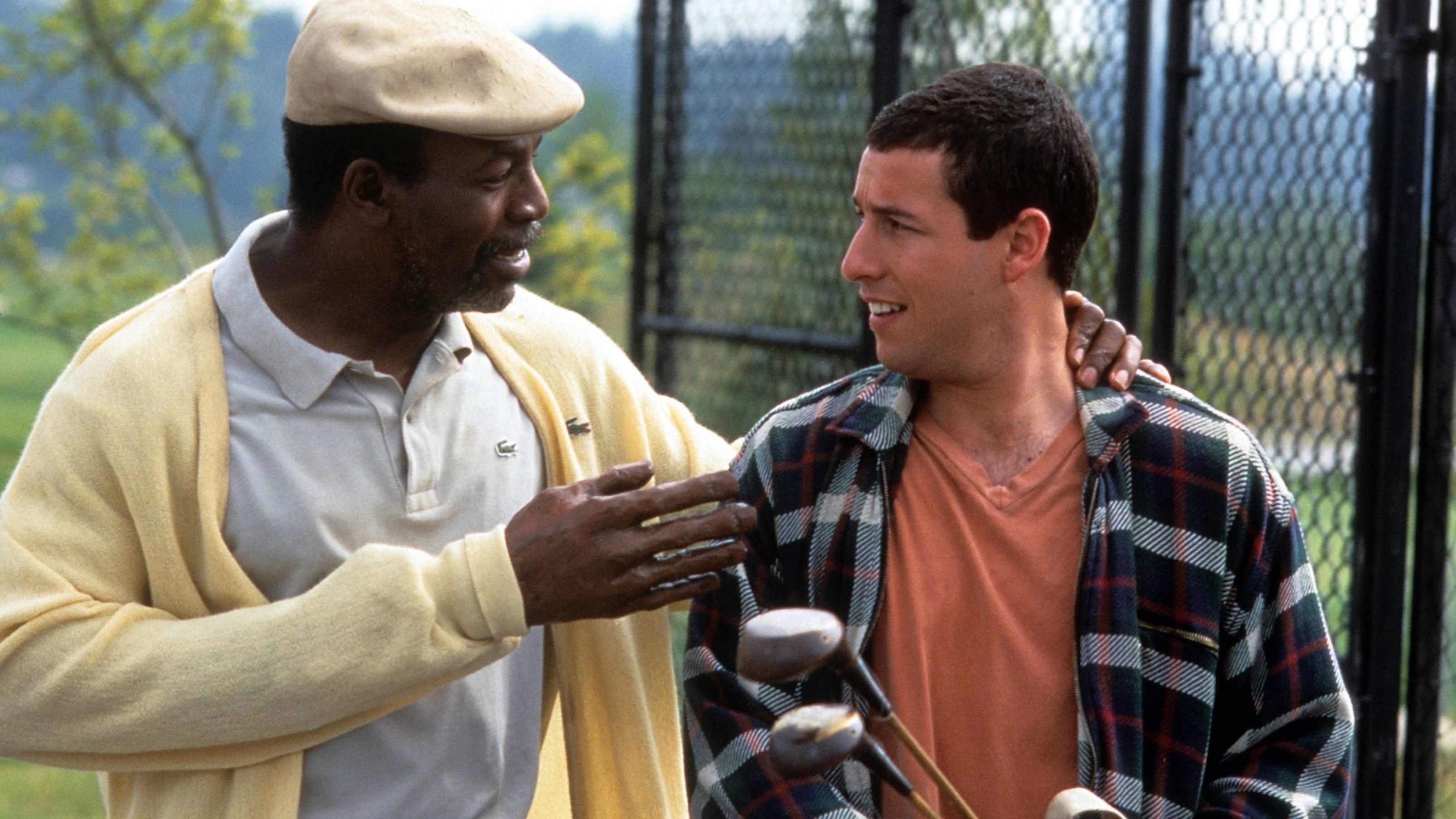 Adam Sandler gioca a golf in una scena del film Happy Gilmore, 1996
Credits: Getty Images