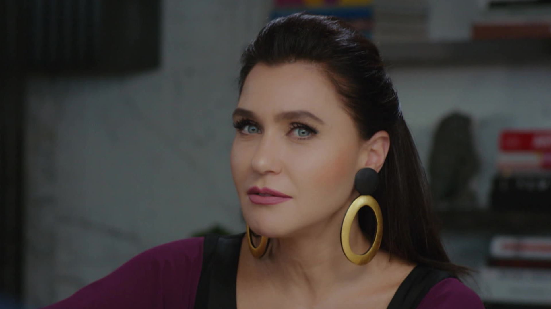 Sevval Sam (Ender) in una scena di Forbidden Fruit 3