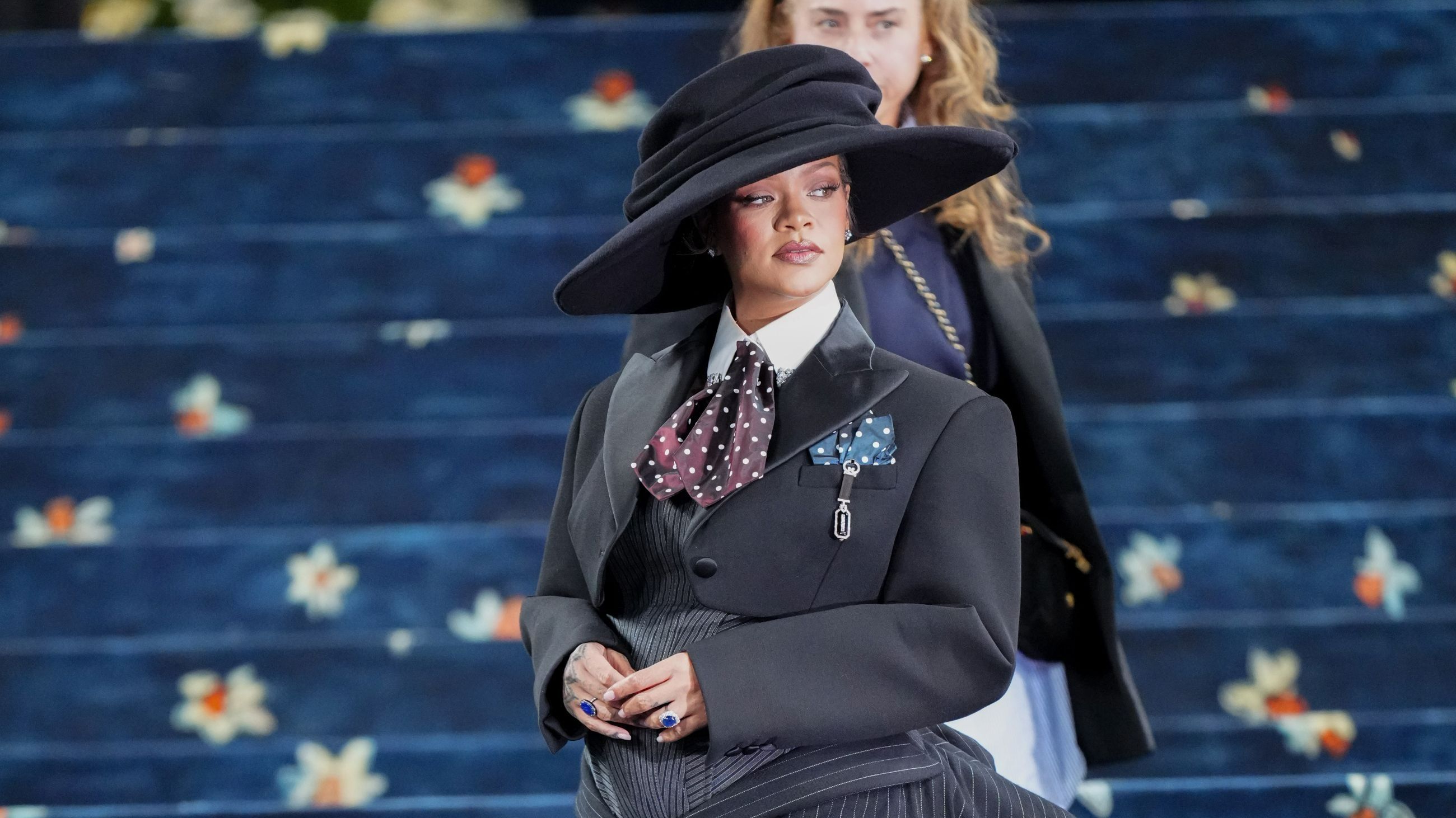 Rihanna è vista al Gala di Beneficenza del Costume Institute 2025 per celebrare l'apertura della mostra "Superfine: Tailoring Black Style" il 5 maggio 2025 a New York City - Credits Getty Images 