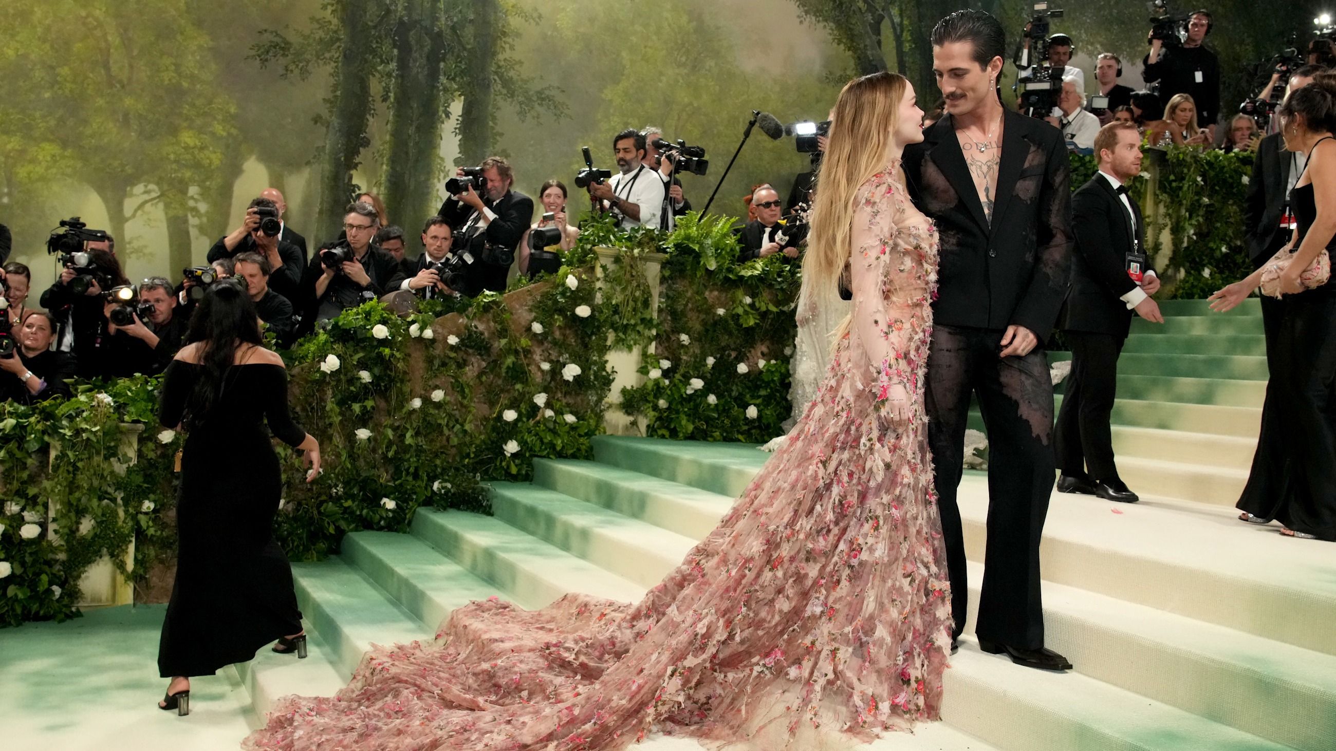 Damiano David e Dove Cameron al Met Gala 2024
Credit: Getty Images 