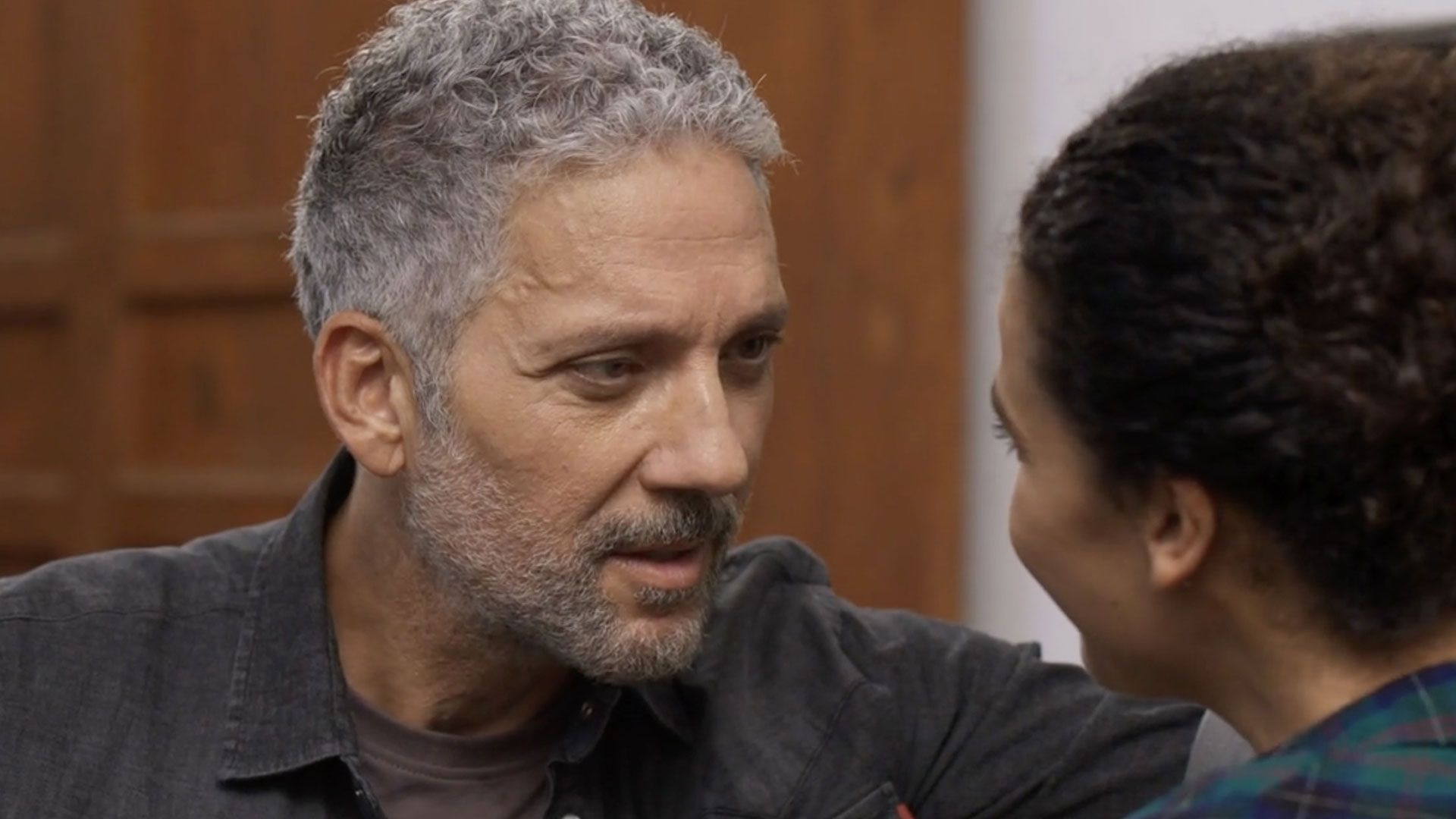 Giuseppe Fiorello in una scena de I fratelli Corsaro