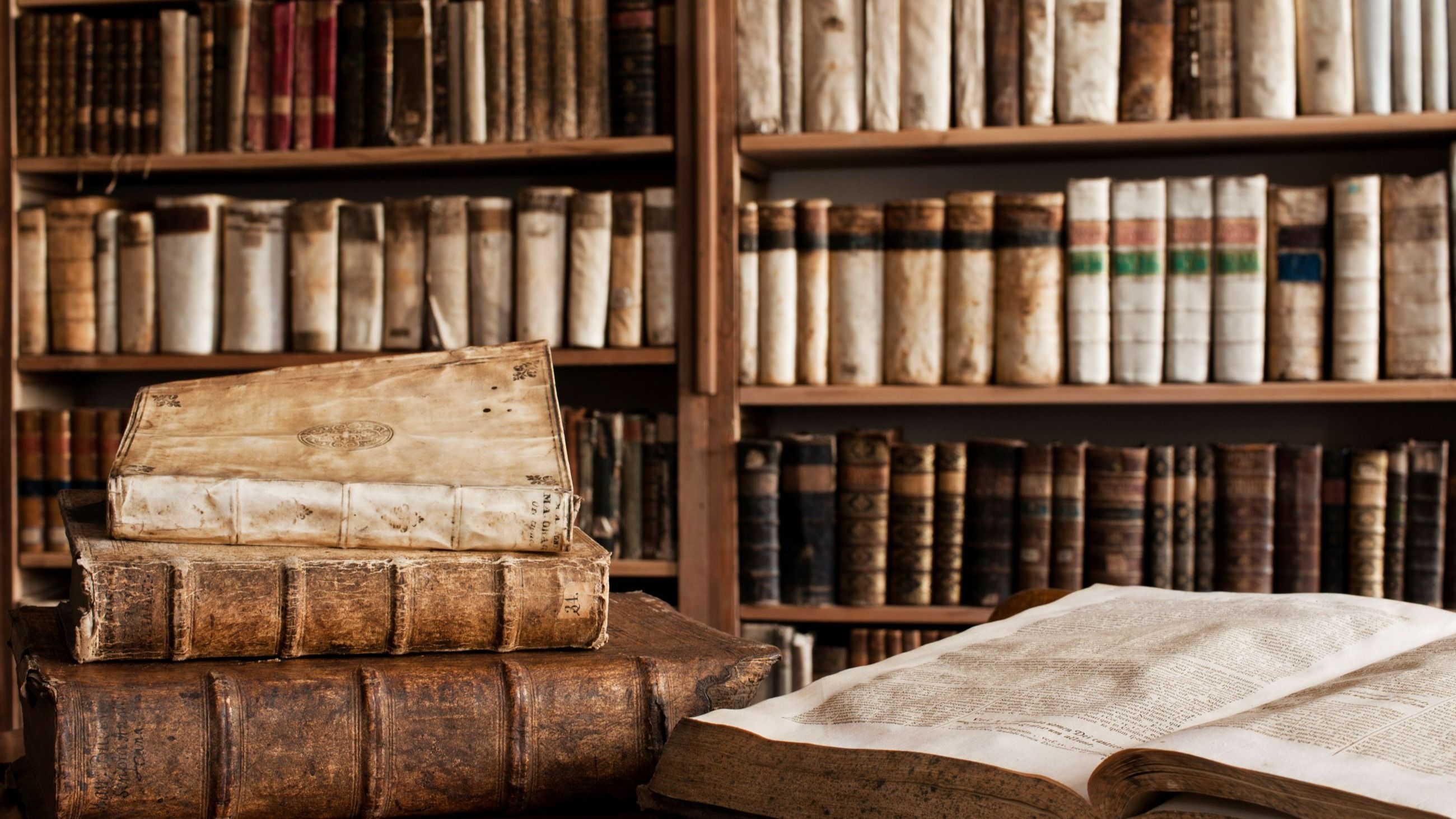 Il tempo trascorre, ma le biblioteche restano luoghi in cui poter crescere e sognare - Credits: www.istockphoto.com