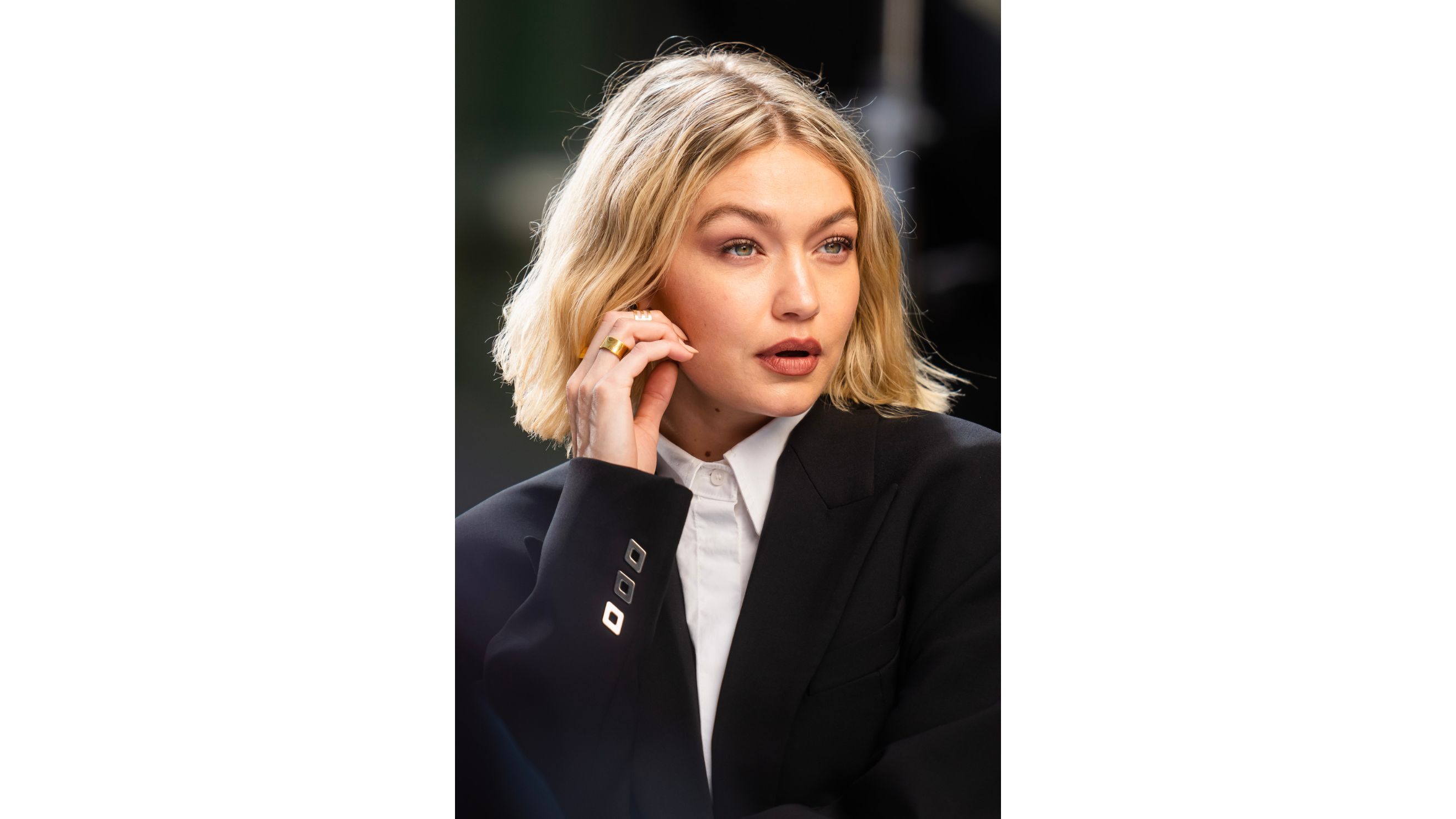 Gigi Hadid è stata vista durante un servizio fotografico per Maybelline a SoHo il 26 marzo 2024 a New York City - Credits Getty Images