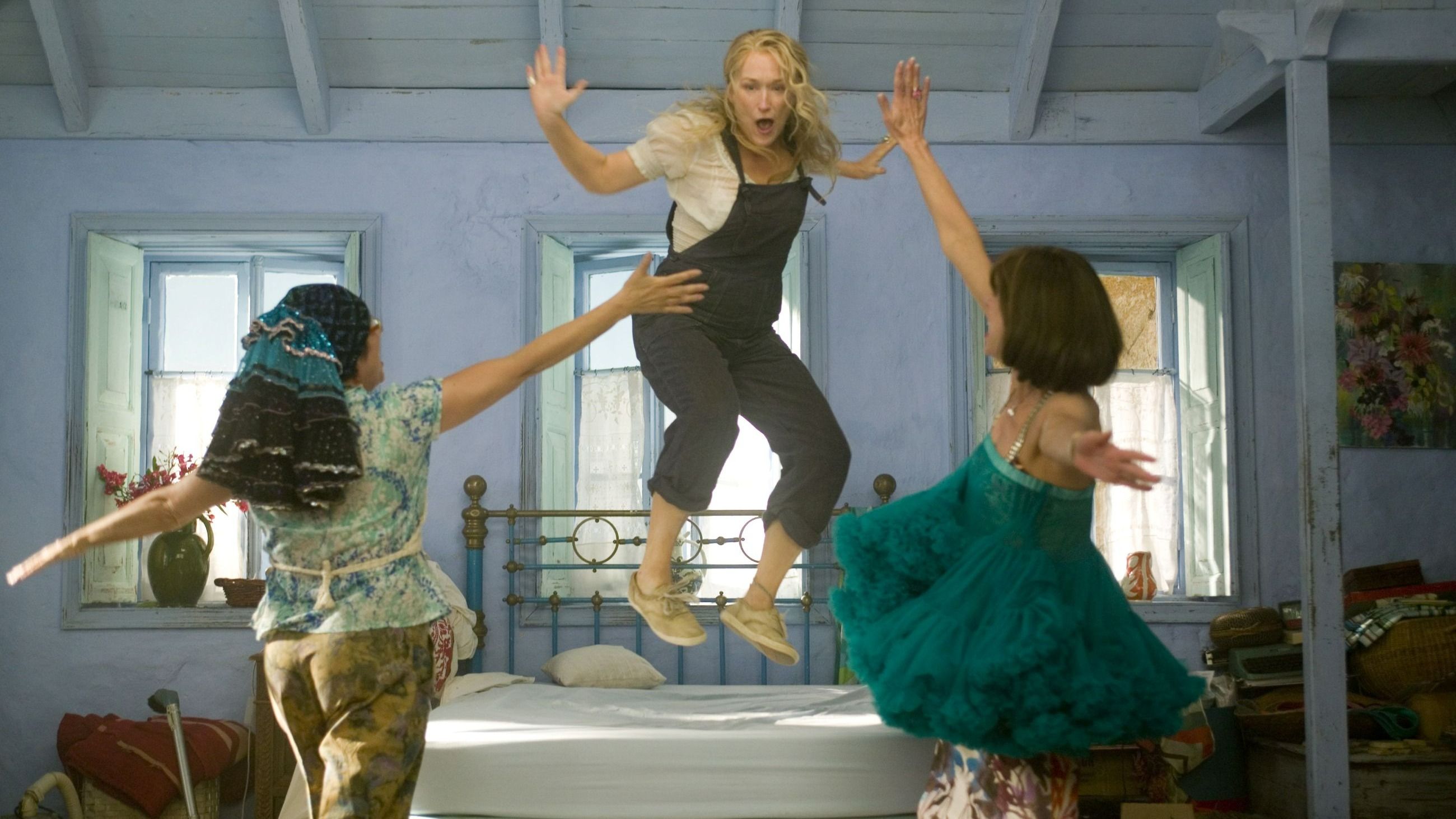 "Mamma Mia!" Julie Walters, Meryl Streep, Christine Baranski © 2008 Universal Pictures - Credits AGF