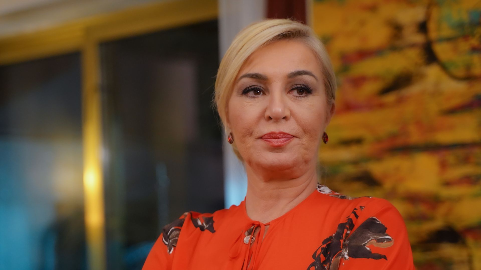 Gulenay Kalkan (Feride) in una scena di Forbidden Fruit 4