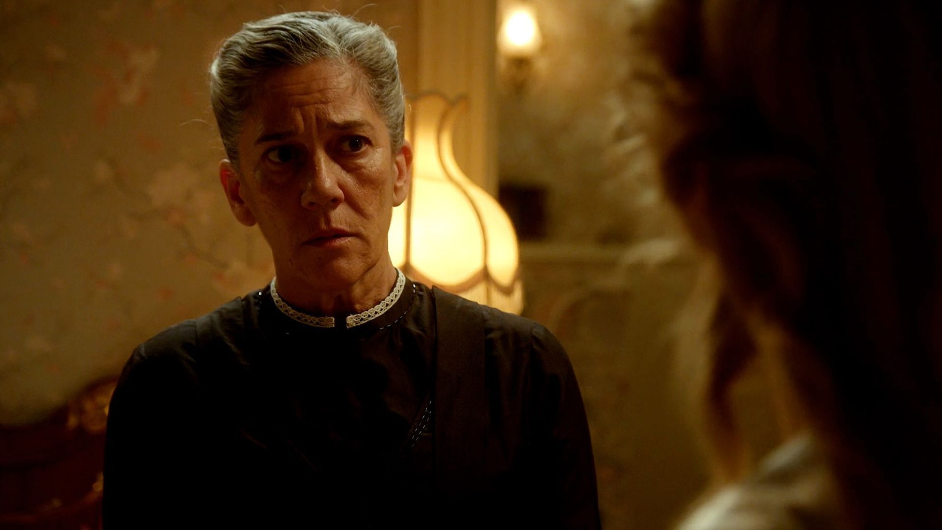 Marga Martinez (Petra) in una scena de La Promessa