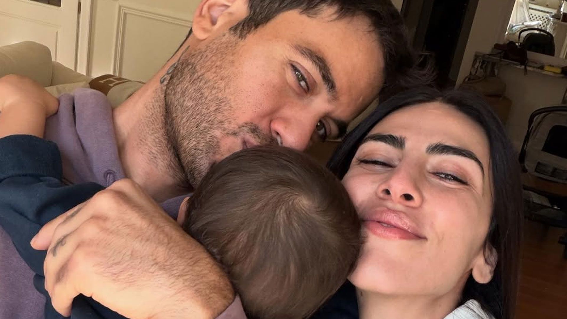 Pierpaolo Pretelli e Giulia Salemi con il figlio | Instagram: @giuliasalemi
