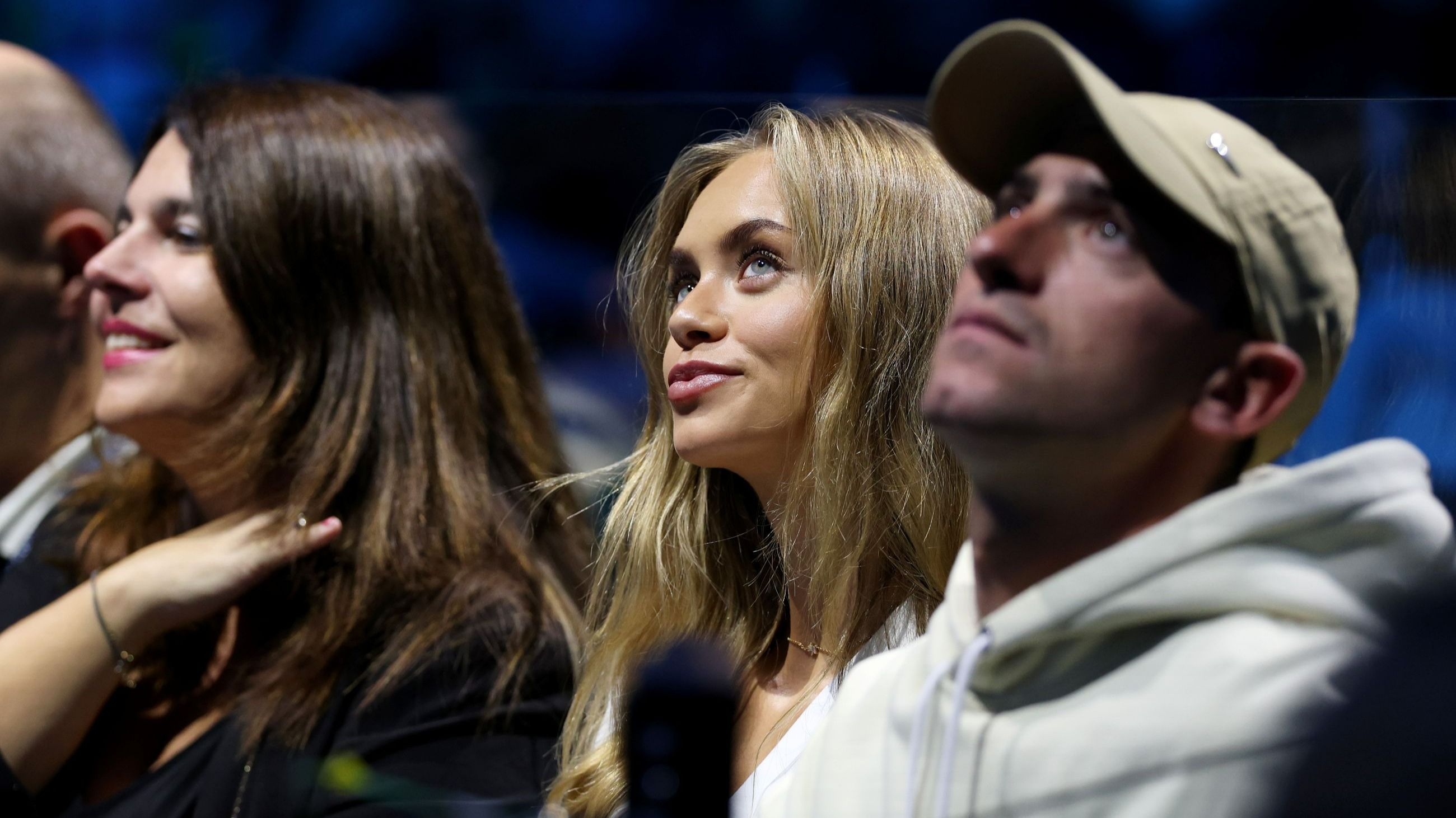 Laila Hasanovic osserva dagli spalti durante la partita della fase a gironi tra Jannik Sinner, dell’Italia, e Felix Auger-Aliassime, del Canada, nel secondo giorno delle Nitto ATP Finals 2025 all’Inalpi Arena il 10 novembre 2025 a Torino, Italia - Credits: Getty Images