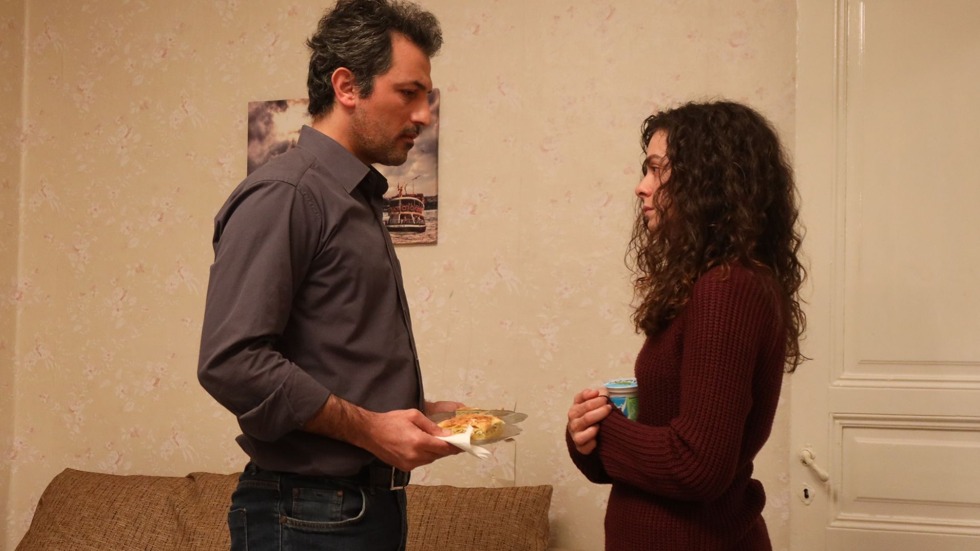 Arif e Bahar in una scena de La forza di una donna 3