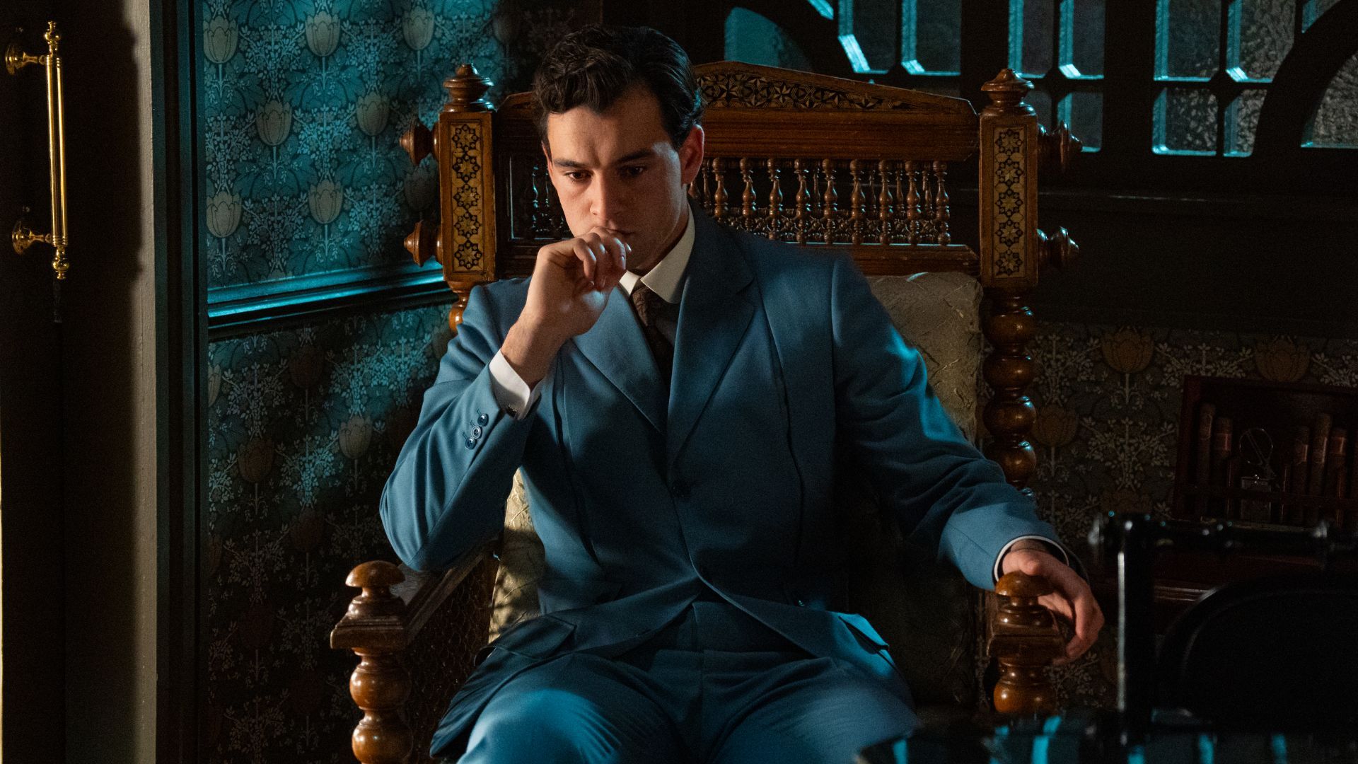 Curro in una scena de La Promessa