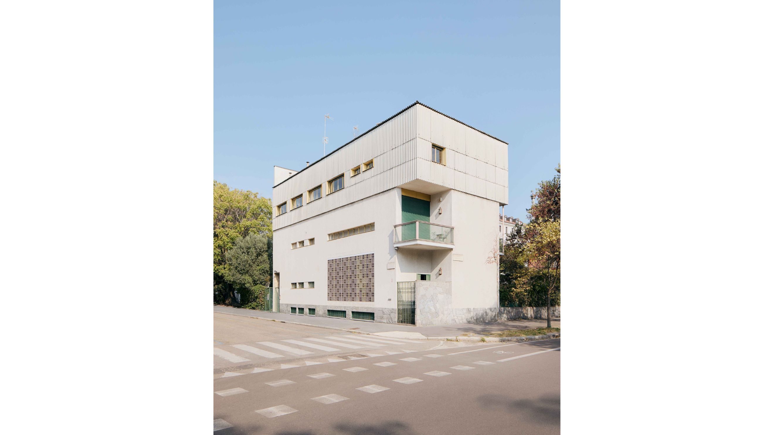 Villa Pestarini, l’unica villa progettata dal grande architetto Franco Albini, mai aperta al pubblico in 87 anni di storia, che diventa sede di Alcova 2026 - Courtesy Luigi Fiano 