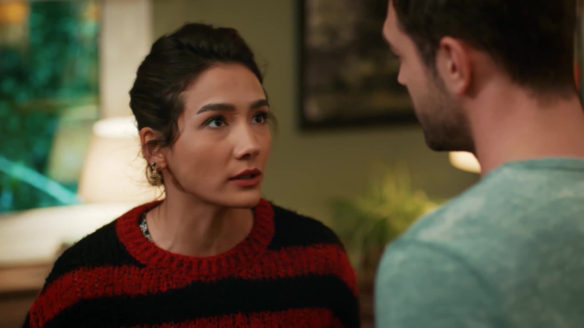 Selin e Demir in una scena di Everywhere I go