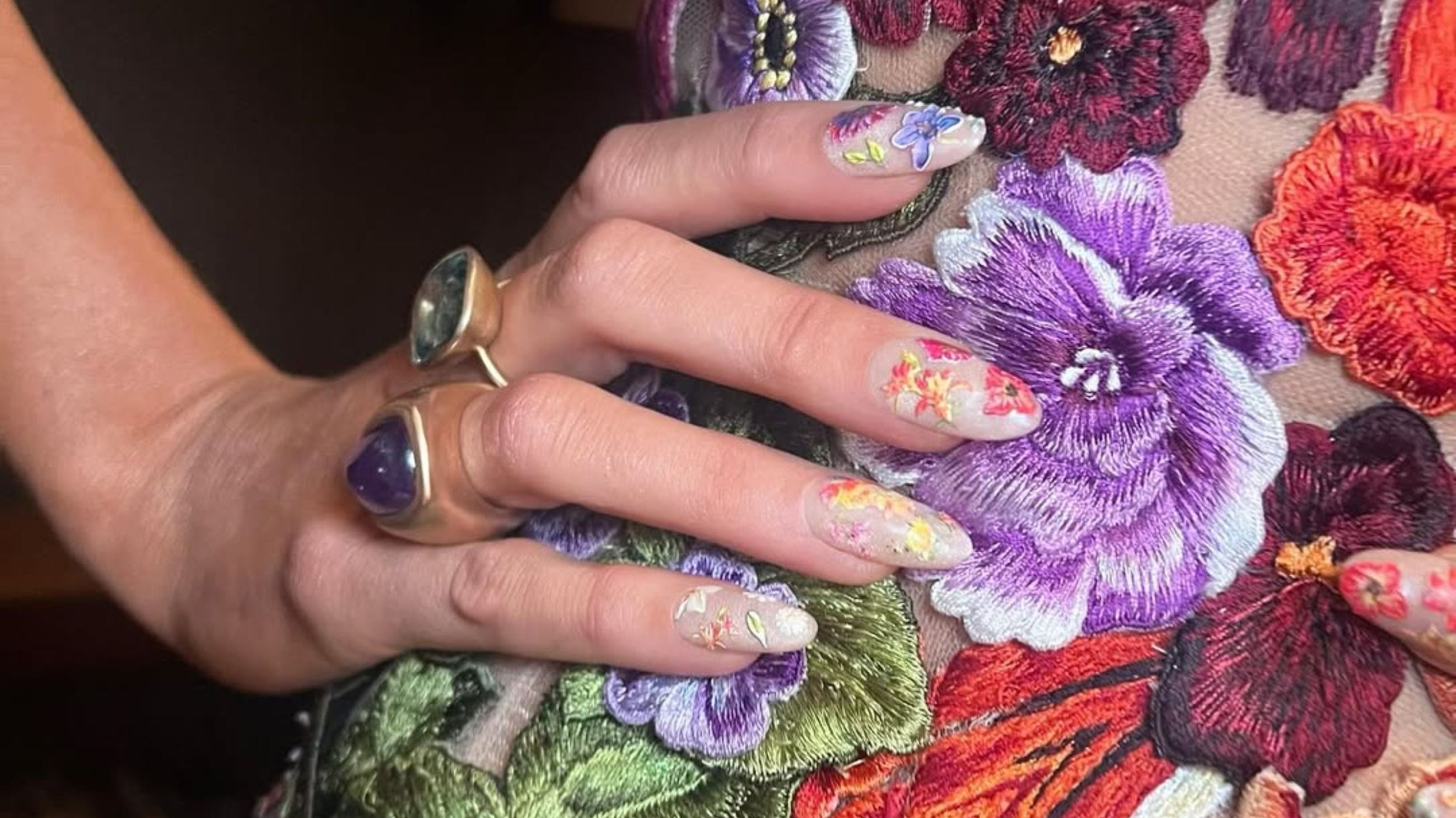 Immagini prese dal profilo Instagram di Enamelle 