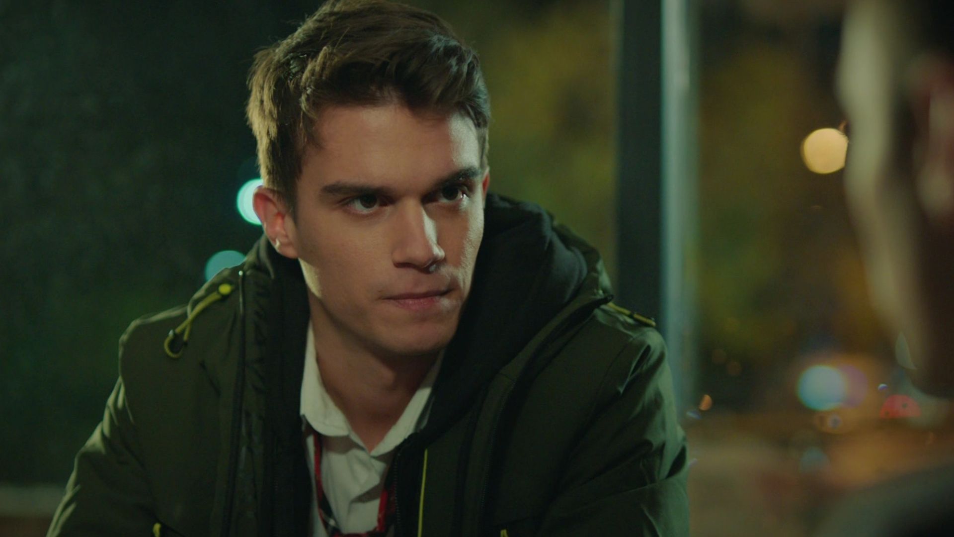 Eren Ören (Kaan Atakul) in una scena di Tutto per la mia famiglia 2
