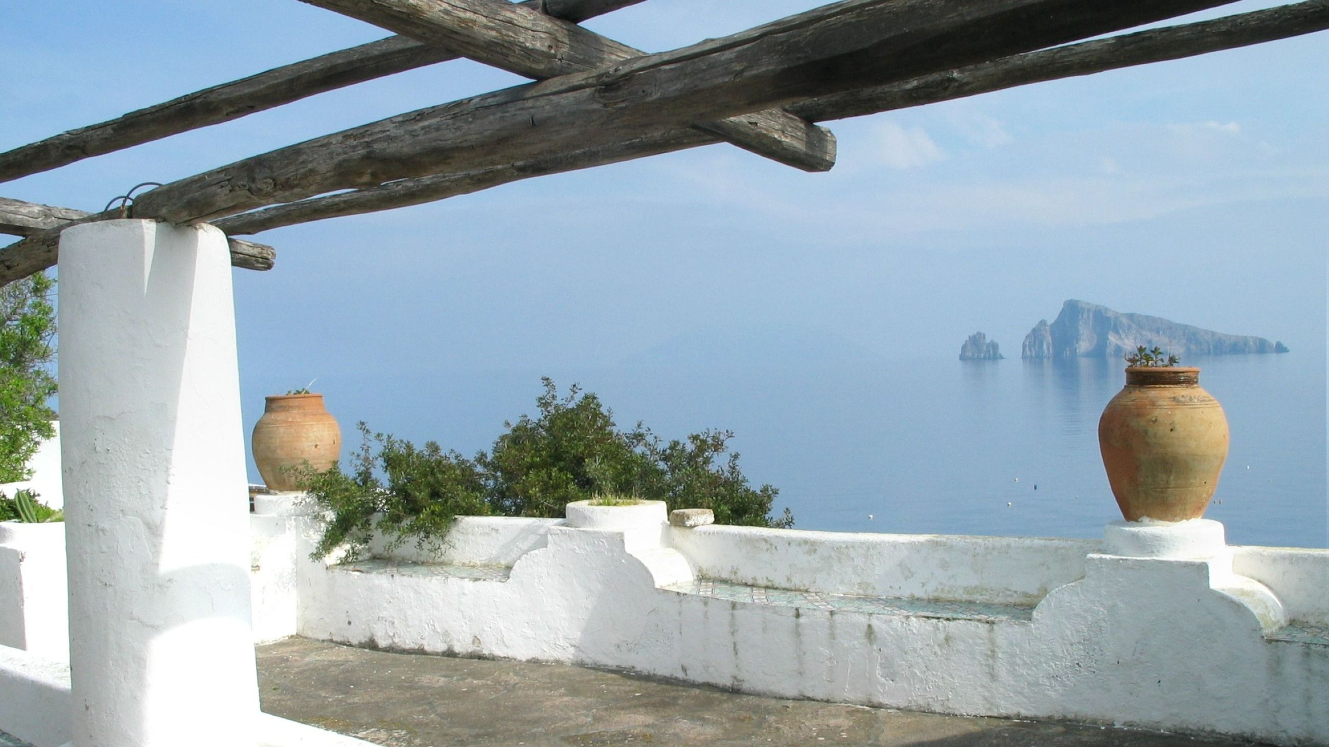 La villa del Prince Laurent of Belgium sull’Panarea | Località: Panarea, Sicily - Credits: Getty Images