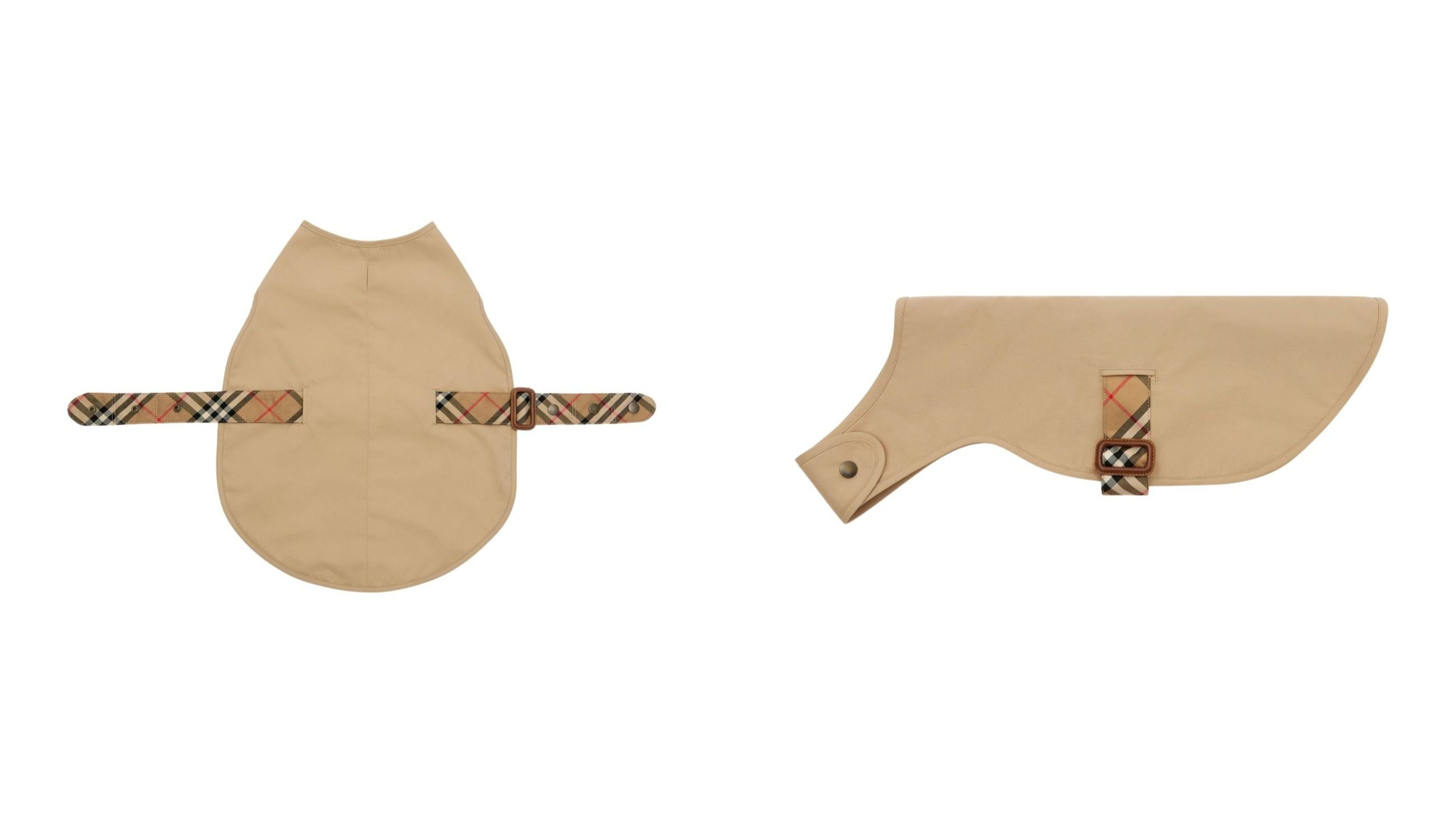 Il trench per cani realizzato da Burberry nella nuance del beige archivio, per un perfetto rainy look - Credits: www.burberry.com