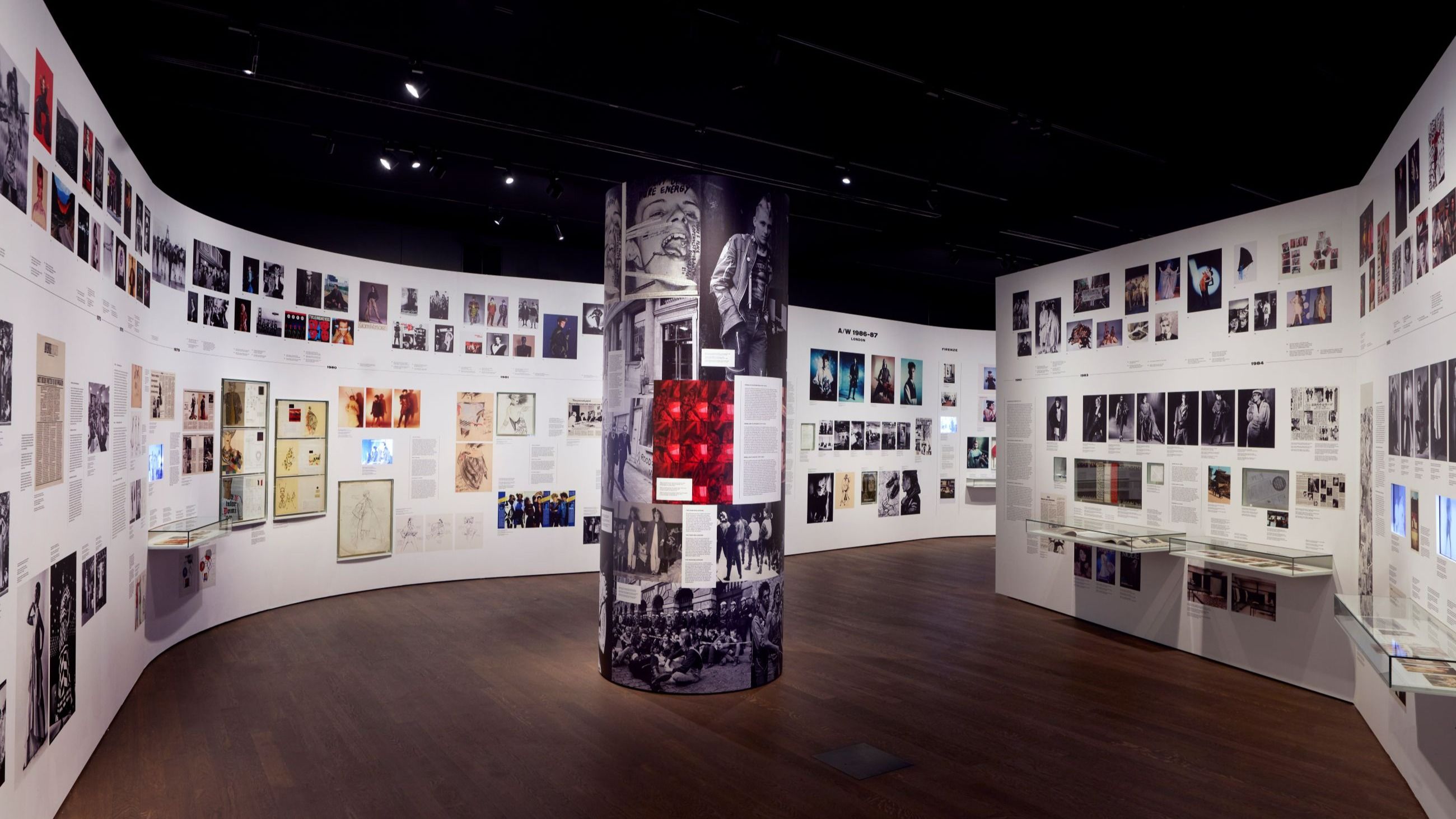 The Antwerp Six, 1985, © Photography: Patrick Robyn - Courtesy Press Office