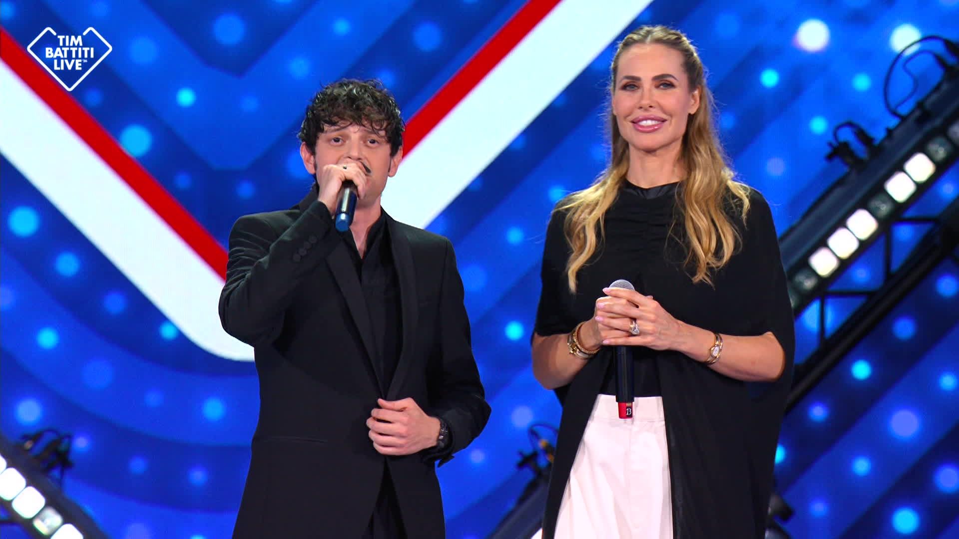 Fabio Rovazzi e Ilary Blasi
