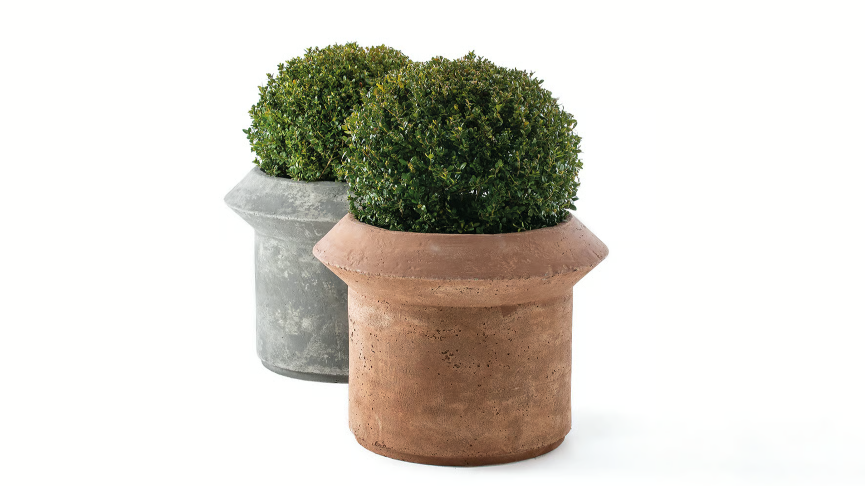 Vasi della collezione Bulbi di Ethimo 
Credits: Courtesy Press Office 