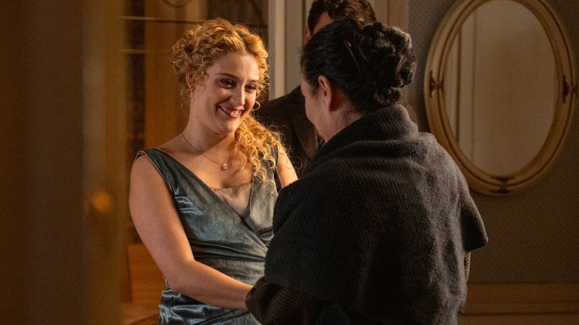 Ana Garces (Jana) in una scena de La Promessa