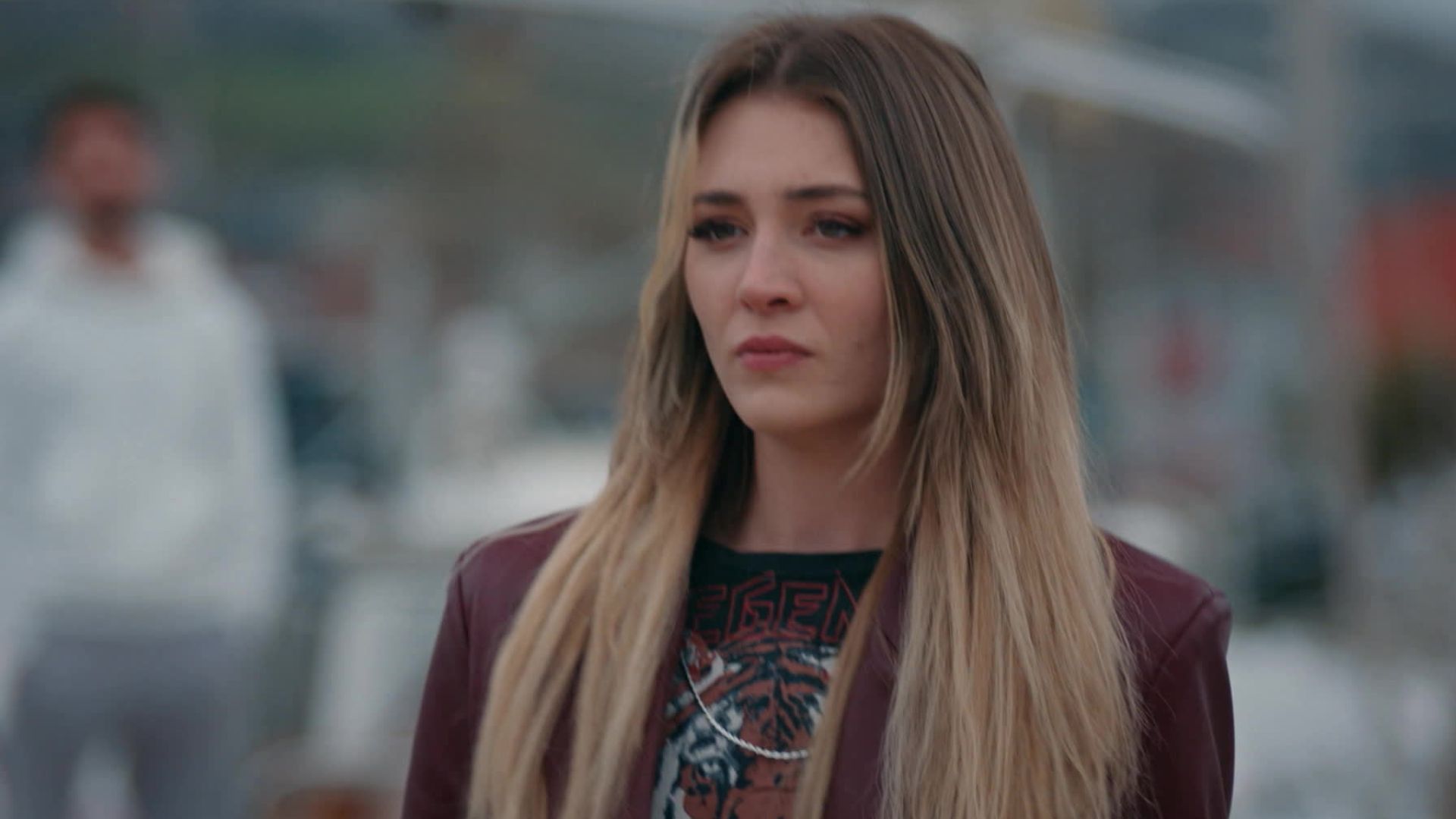 Deniz Isin (Irem) in una scena di Innocence