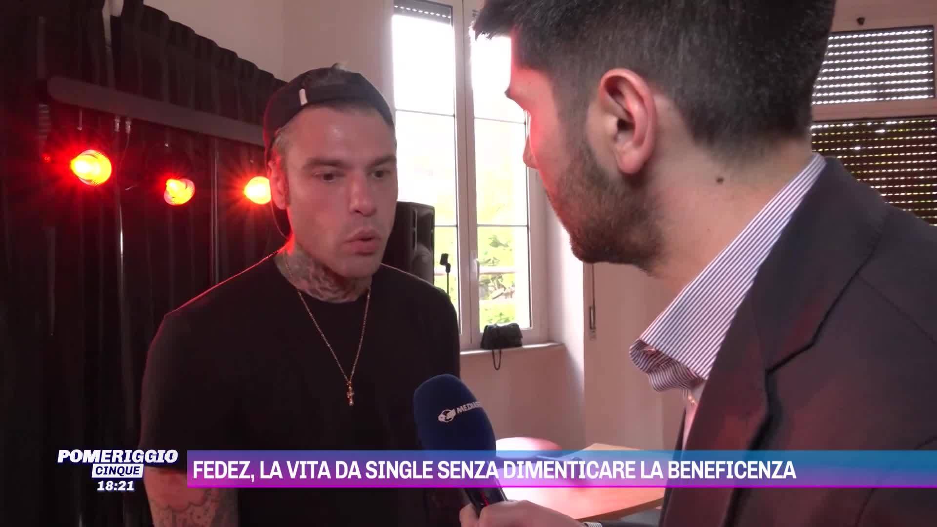 Fedez intervistato a Pomeriggio Cinque dal MaTeMù