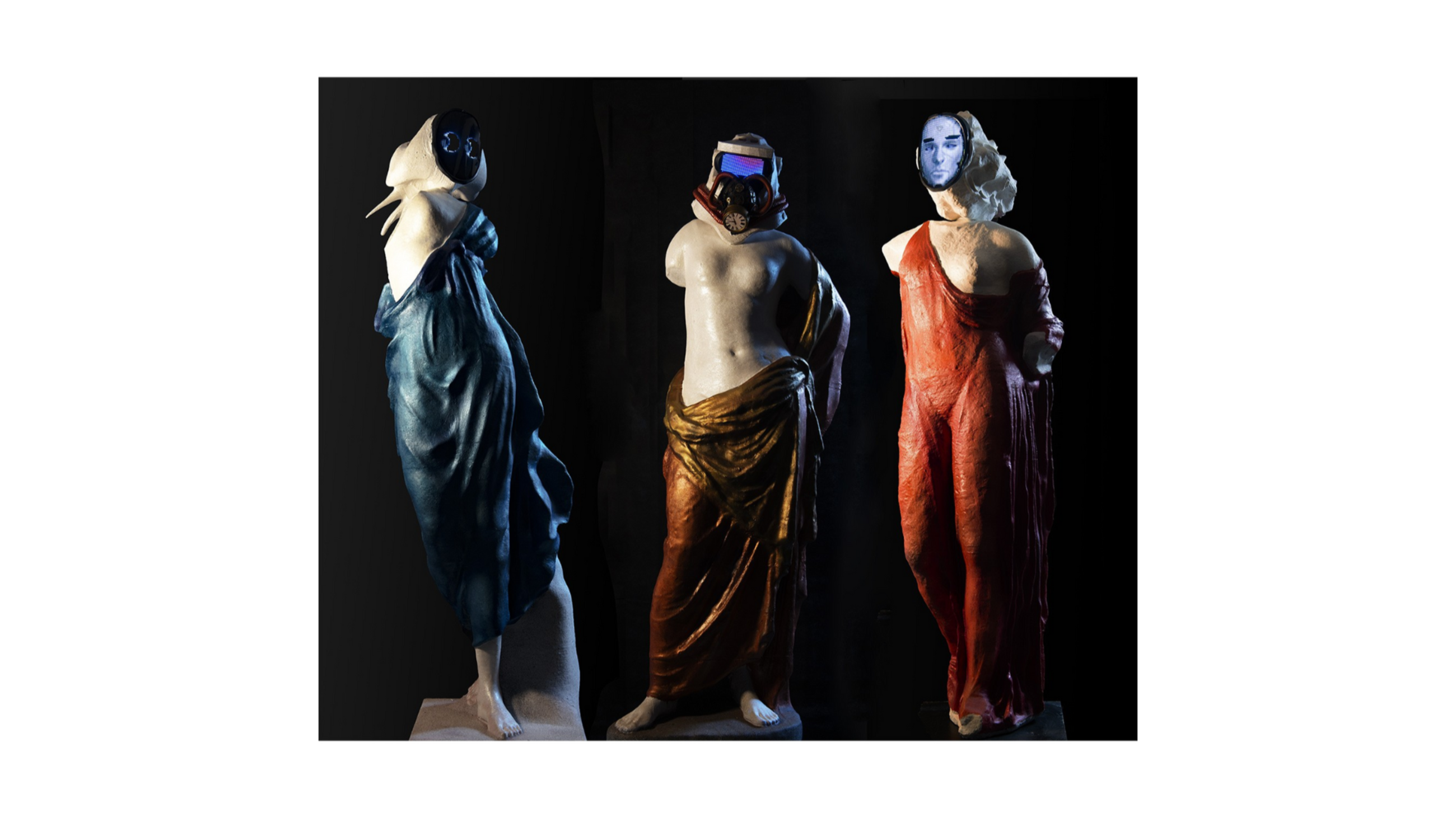 3 muse, 2020 (PLA stampa 3d e maschere animazione led) foto di Fabio Mantegna