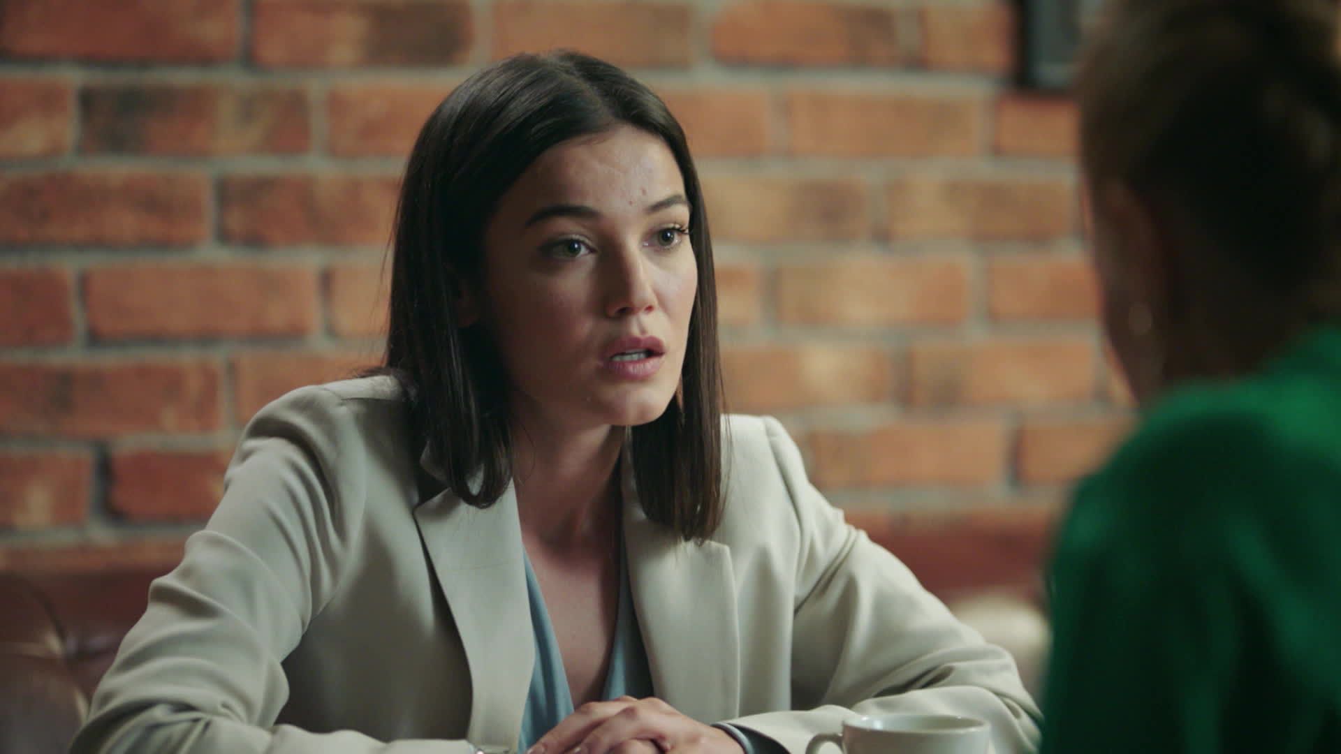 Ceylin in una scena di Segreti di famiglia