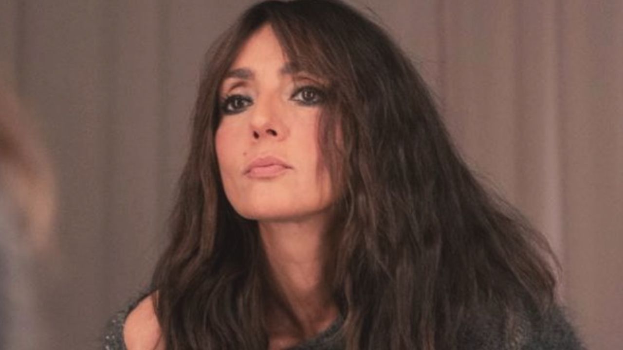 Instagram: @ambraofficial