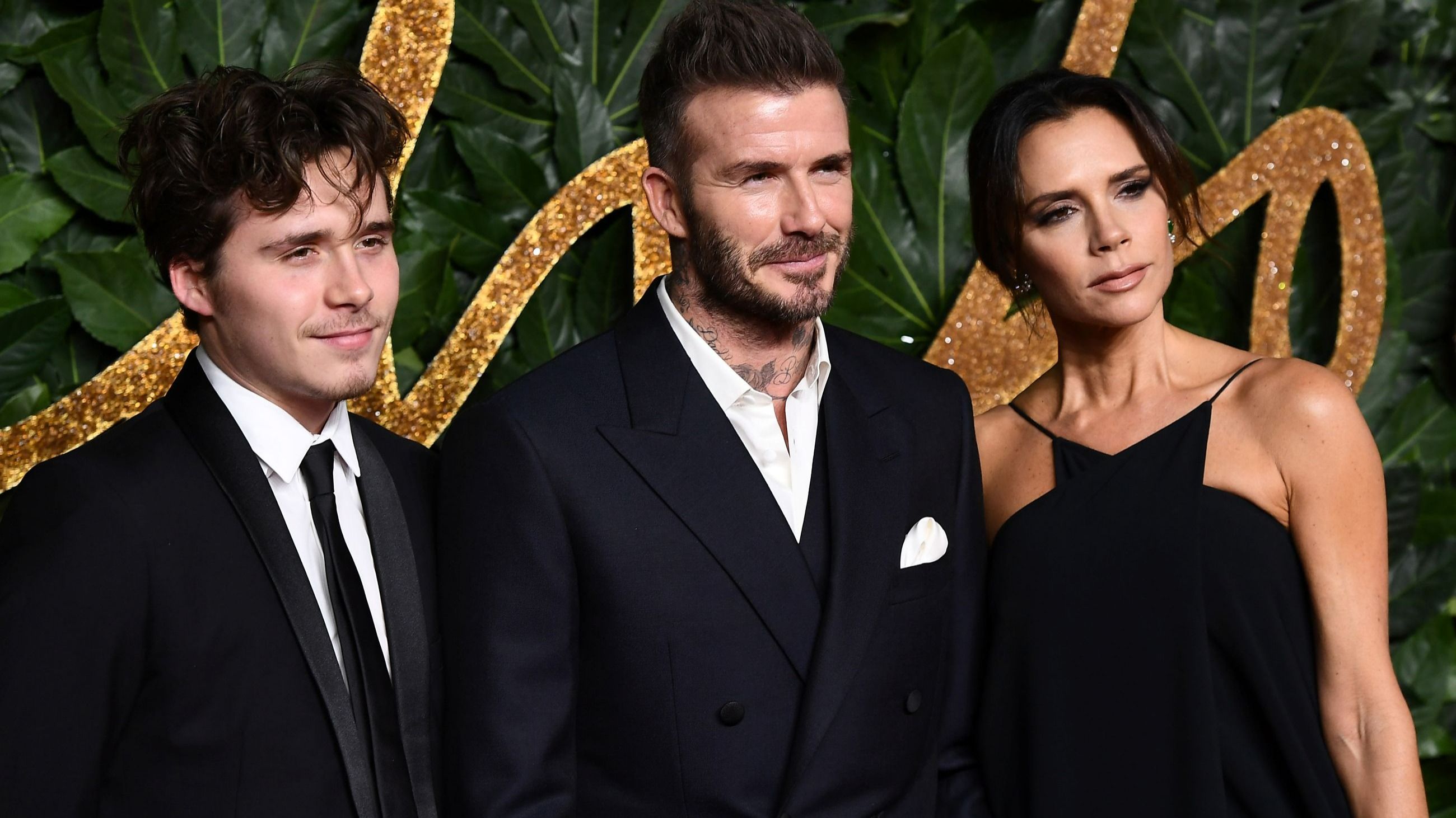 Brooklyn Beckham, David Beckham e Victoria Beckham arrivano ai Fashion Awards 2018, in collaborazione con Swarovski, alla Royal Albert Hall il 10 dicembre 2018 a Londra, Inghilterra - Credits: Getty Images