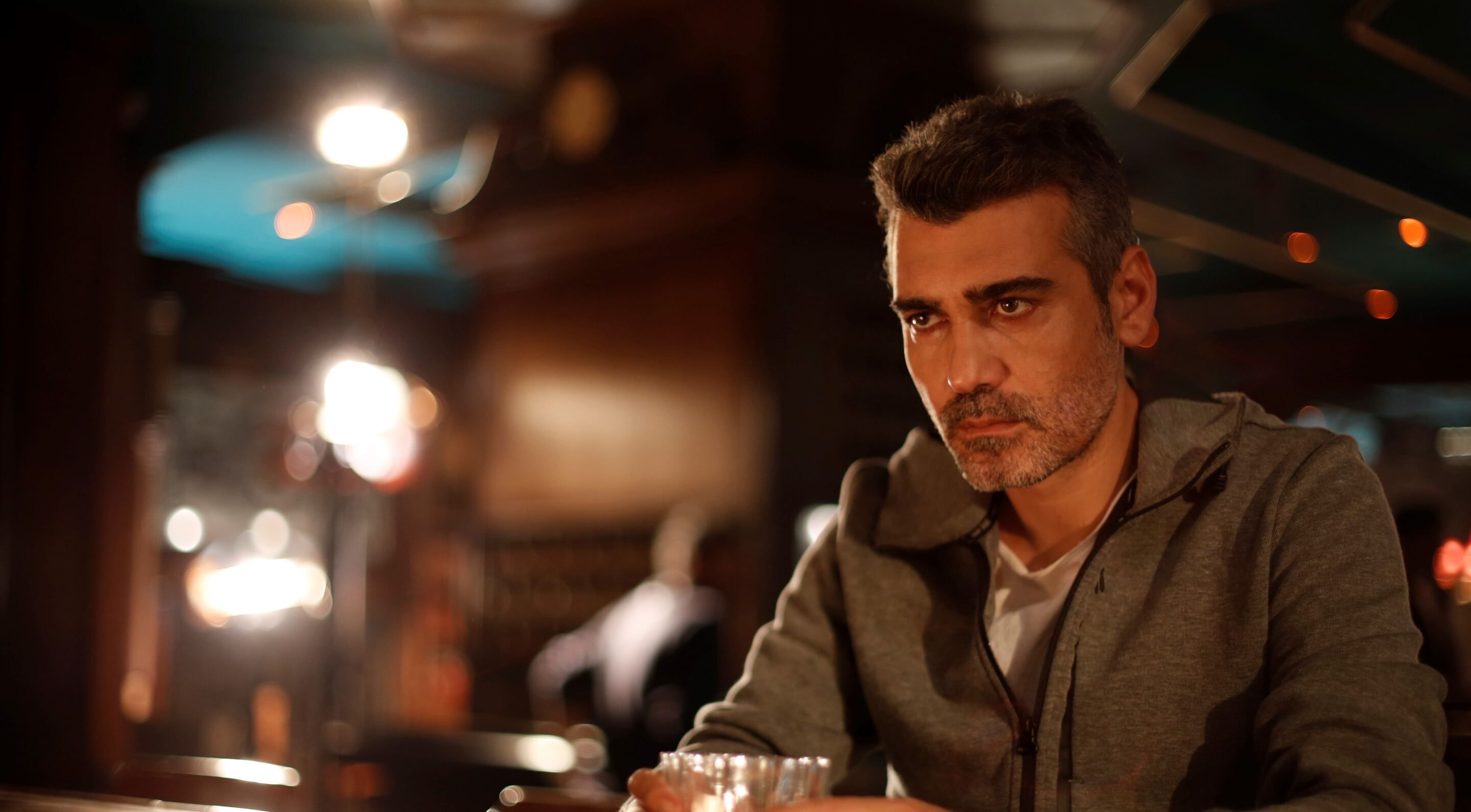 Sarp (Caner Cindoruk) ne La forza di una donna