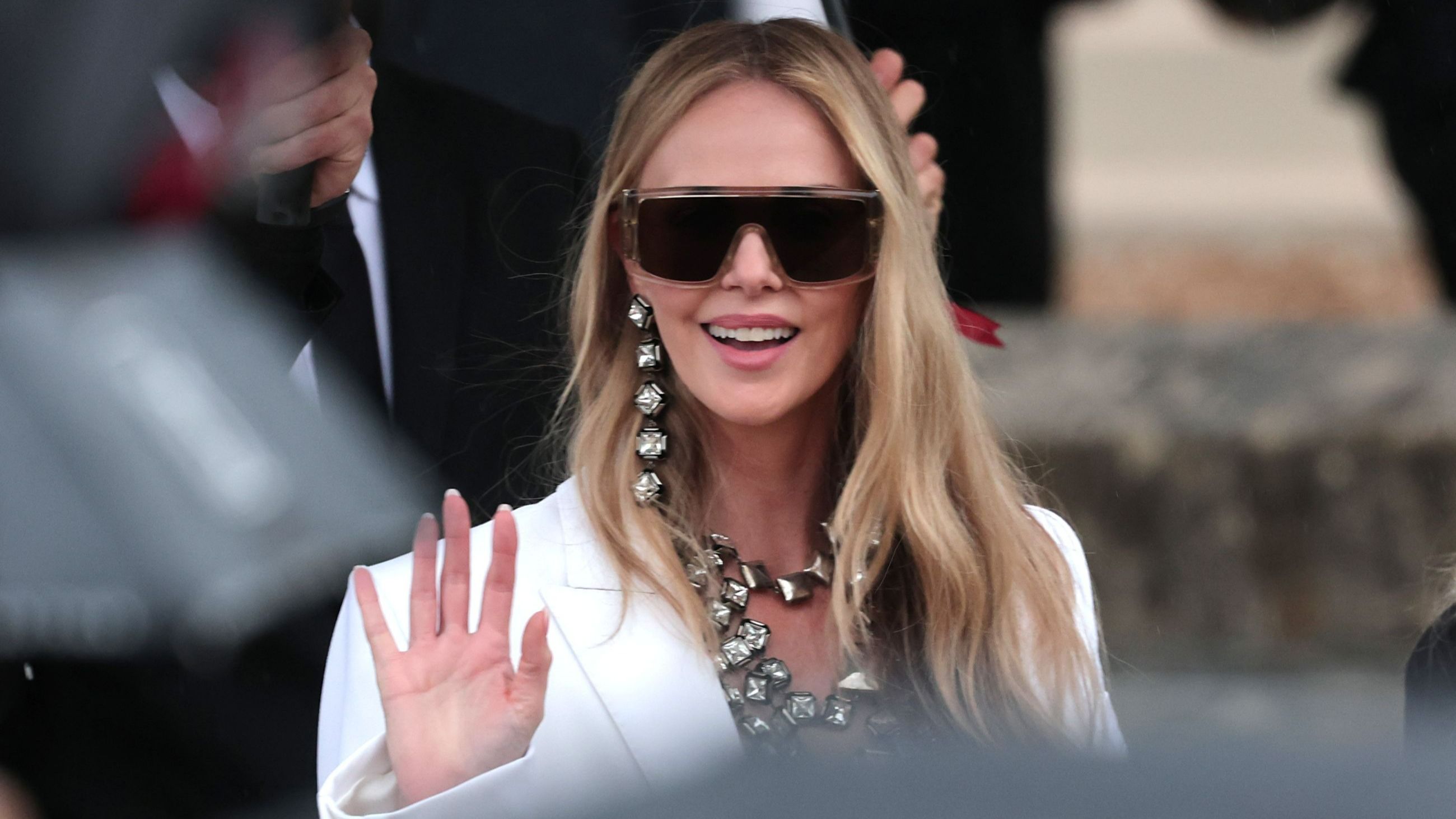 Charlize Theron partecipa alla sfilata Givenchy Womenswear Primavera/Estate 2026, Parigi - Credits Getty Images 