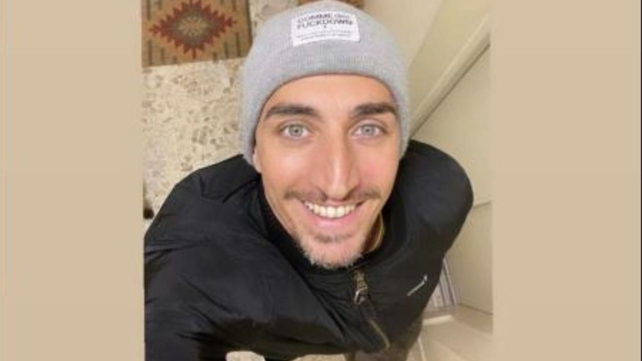 "La foto che mi sono scattato mentre andavo a prendere il test di gravidanza" (storie Instagram)