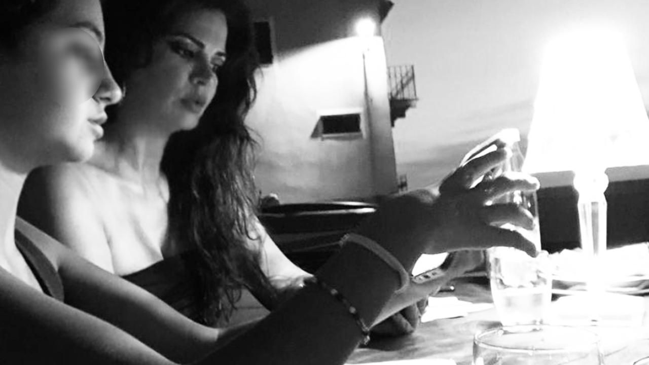 Instagram @torrisilaura