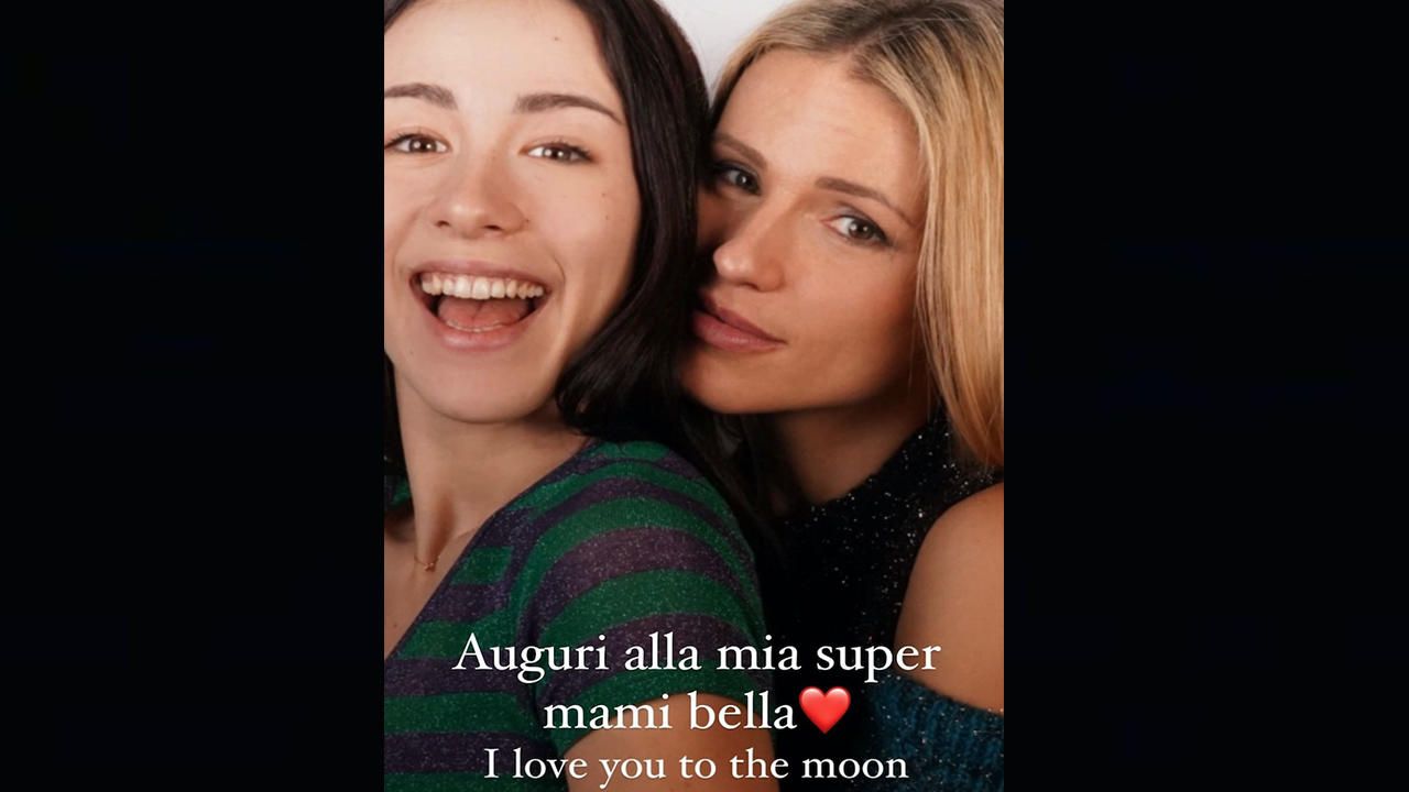 Foto Instagram @therealauroragram