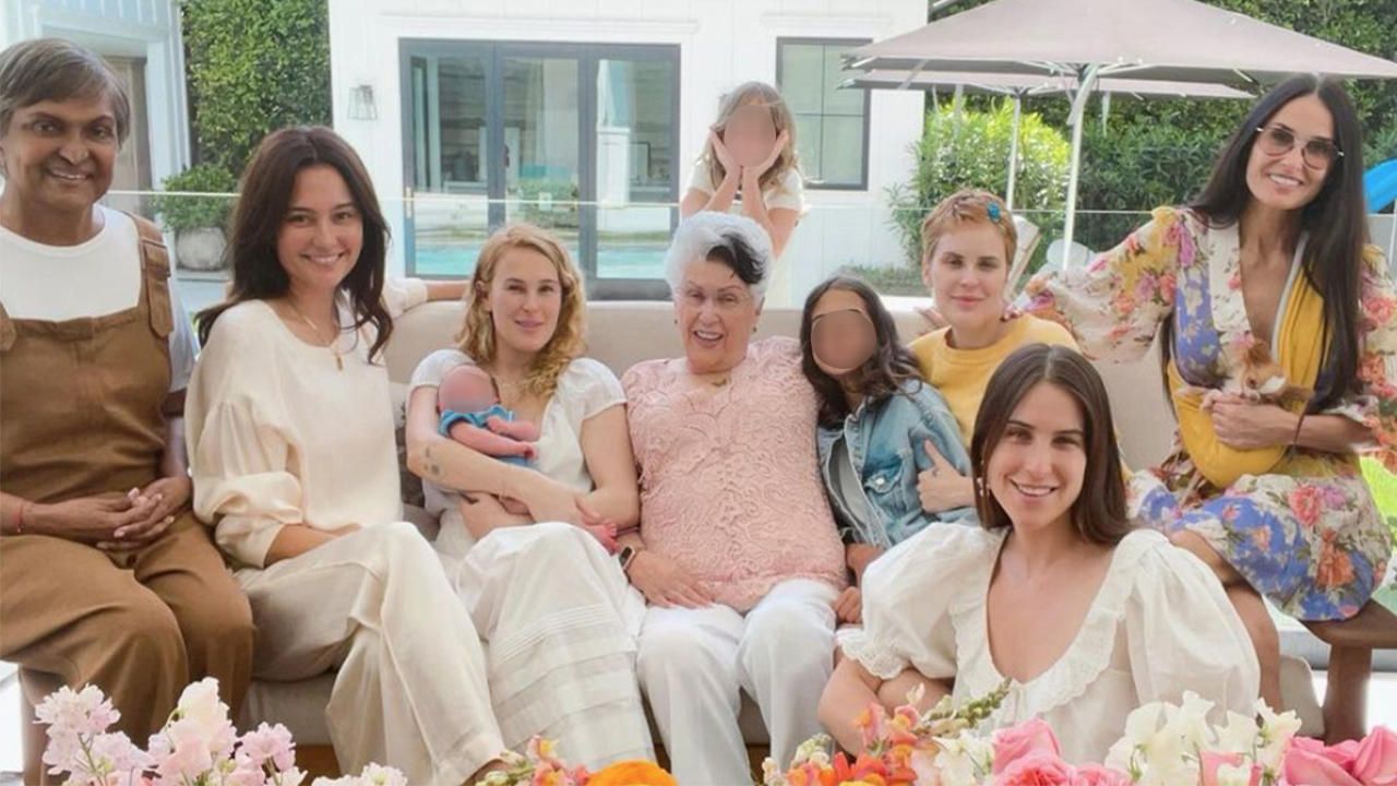 Instagram @demimoore