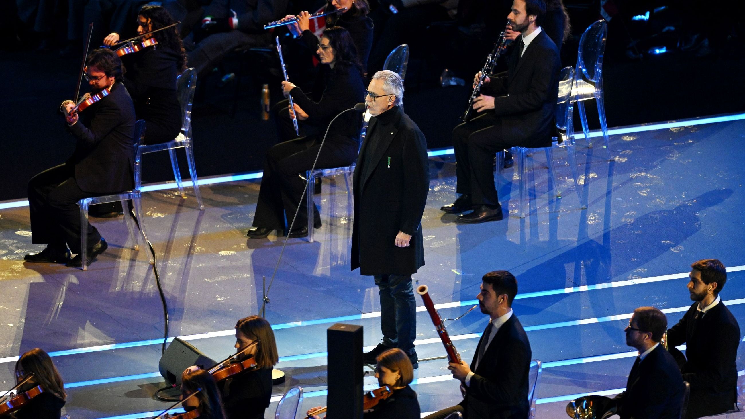 Andrea Bocelli durante la sua performance alla cerimonia di apertura di Milano Cortina 2026, Milano San Siro Olympic Stadium – Credits: Getty Images 