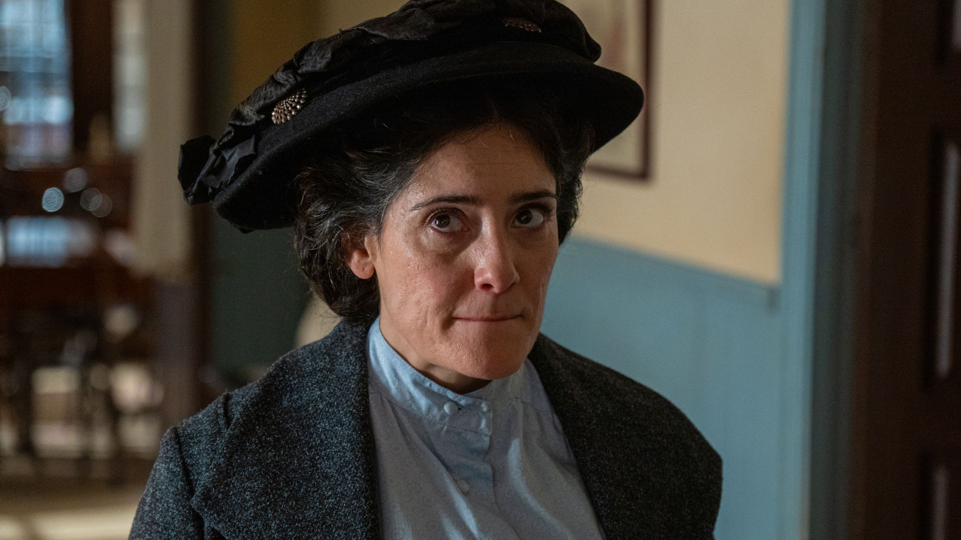 Malania Cruz (Ana) in una scena de La Promessa
